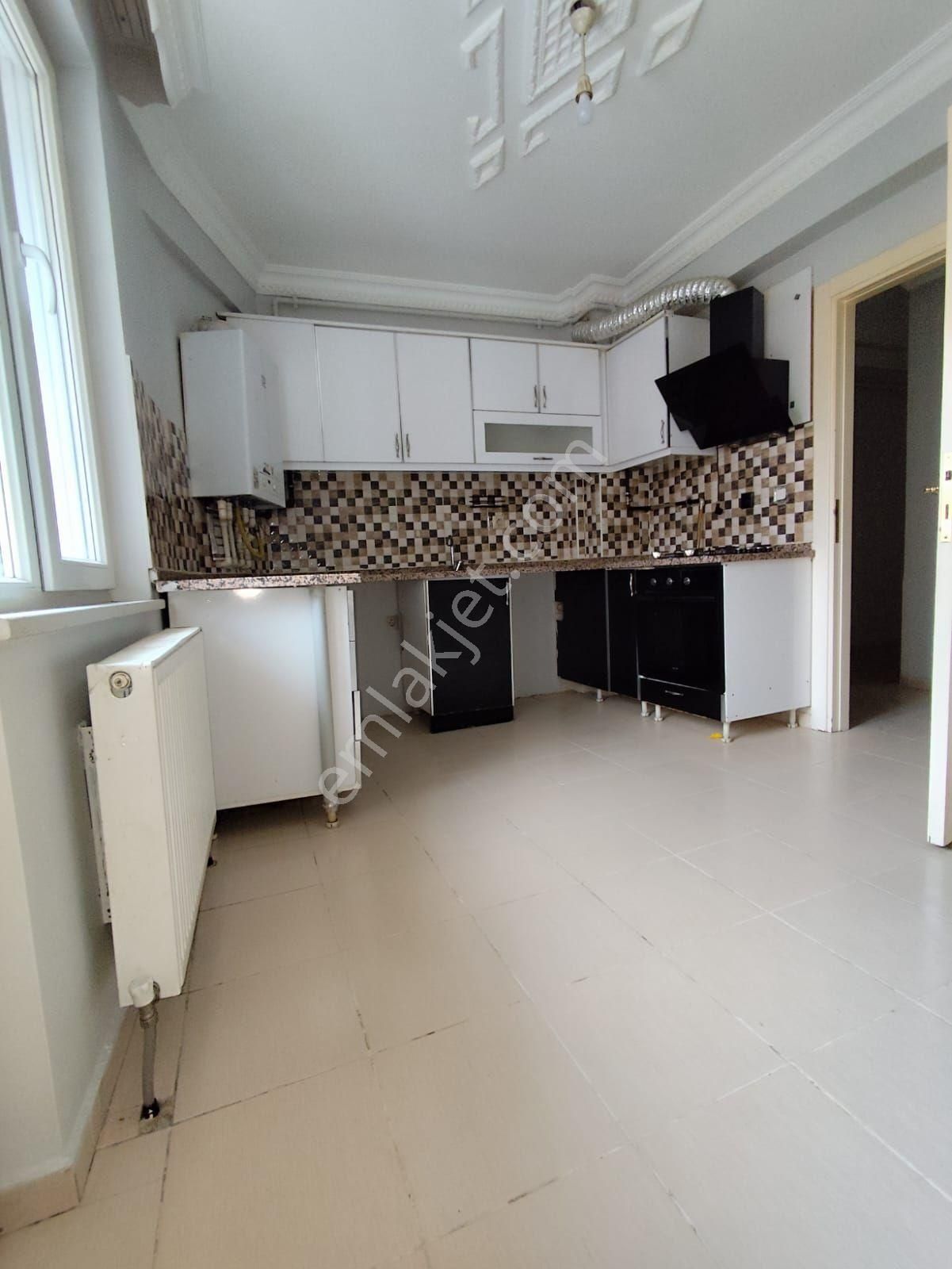 Tombakzade Cadde Üzeri Kiralık 2+1 - Görsel 21