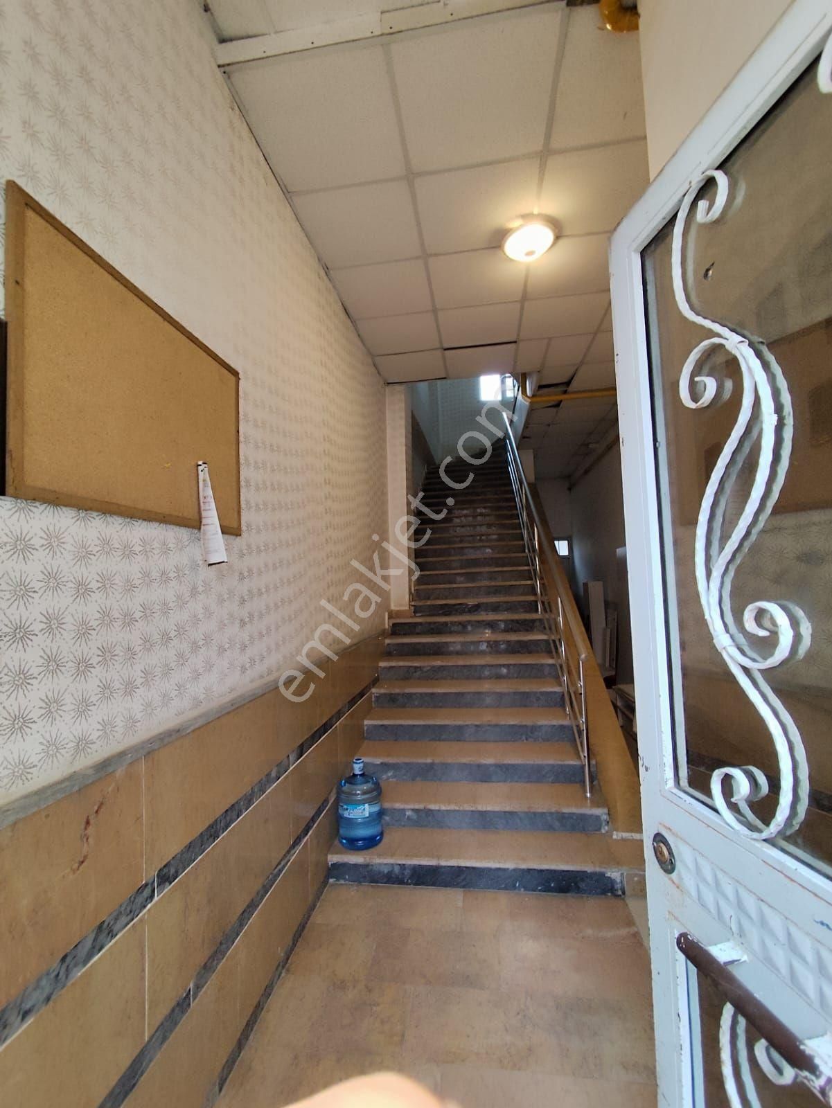 Tombakzade Cadde Üzeri Kiralık 2+1 - Görsel 2