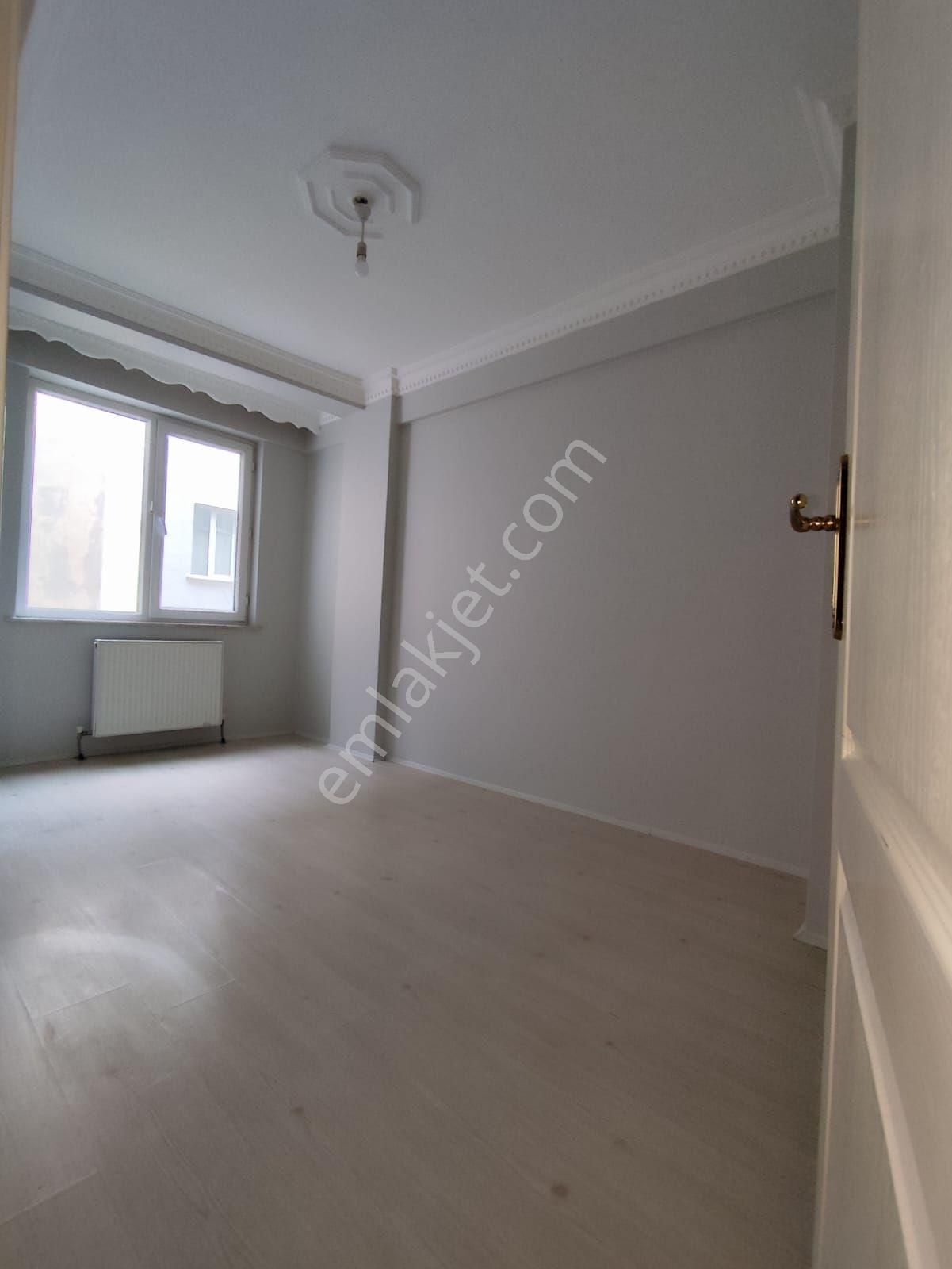 Tombakzade Cadde Üzeri Kiralık 2+1 - Görsel 13