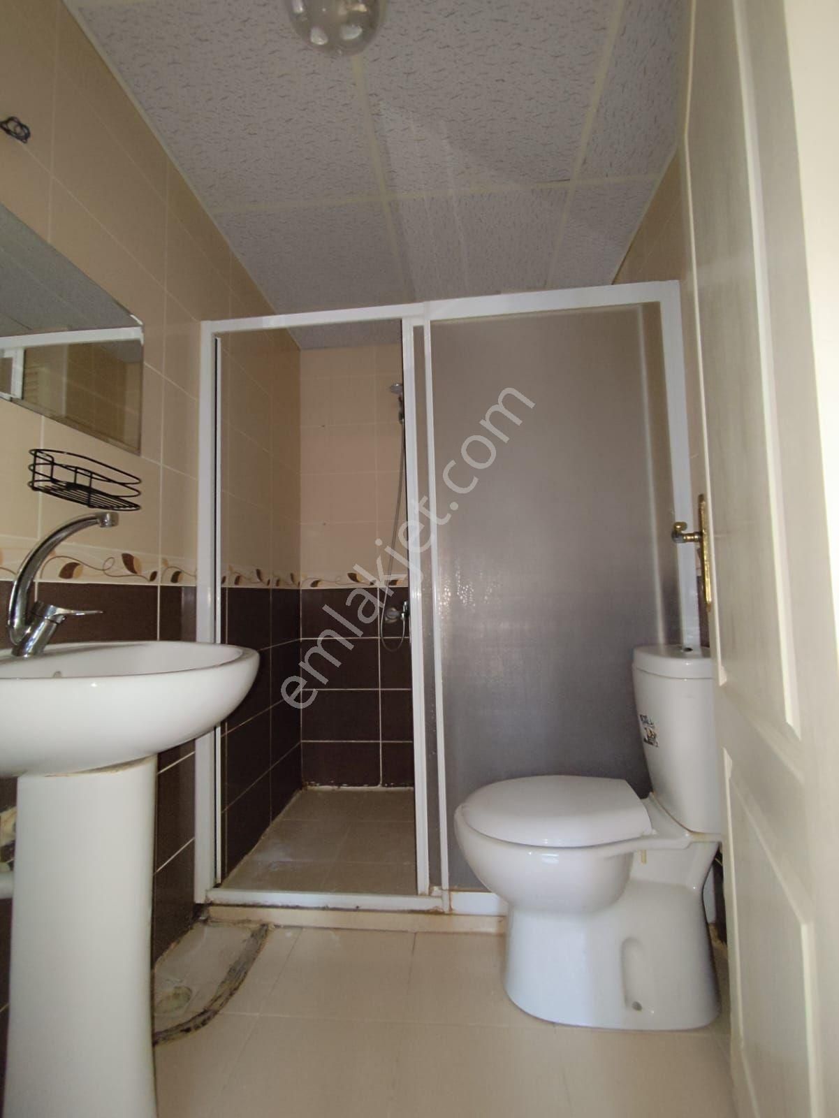 Tombakzade Cadde Üzeri Kiralık 2+1 - Görsel 17