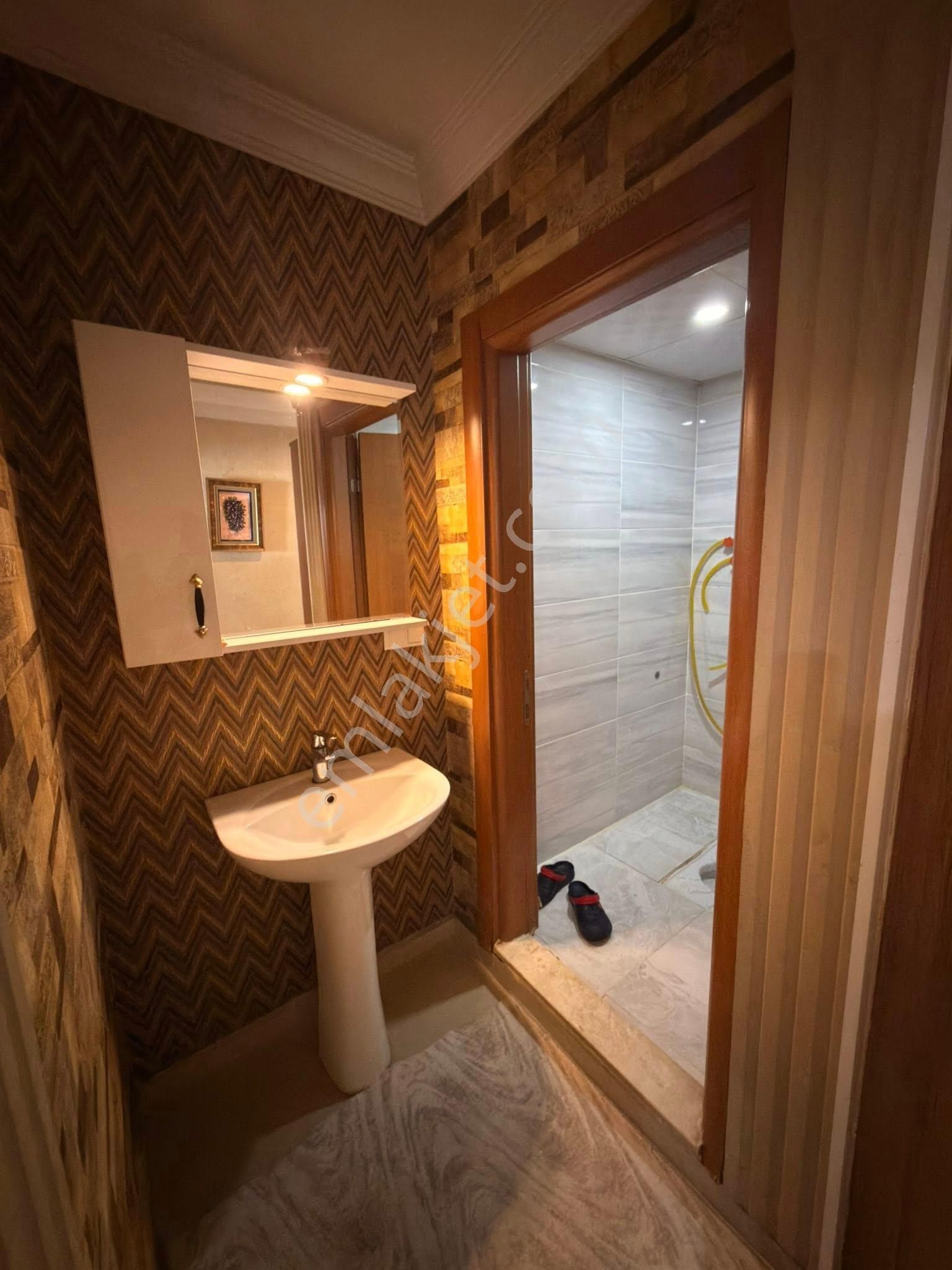 🏢 Aydın / Nazilli – Arslanlı Mahallesi Komple Satılık Bina | 1 İşyeri Ruhsatlı Dükkan + 2 Mesken - Görsel 25