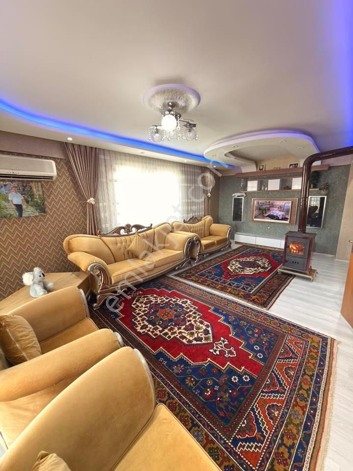 🏢 Aydın / Nazilli – Arslanlı Mahallesi Komple Satılık Bina | 1 İşyeri Ruhsatlı Dükkan + 2 Mesken - Görsel 2