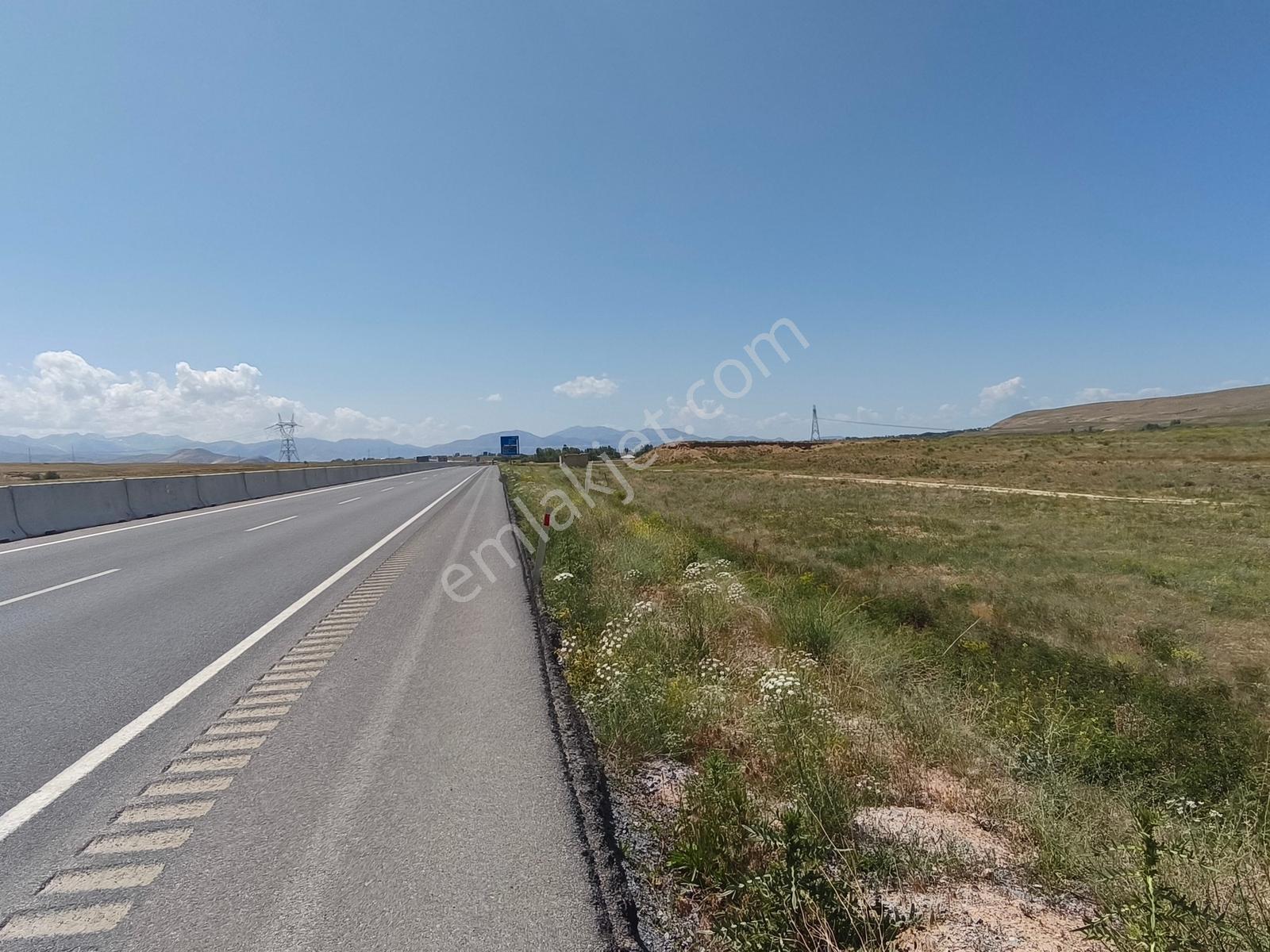 Gevaş / Gürpınar Yoluna Sıfır Satılık 6 Dönüm Arsa - Görsel 15