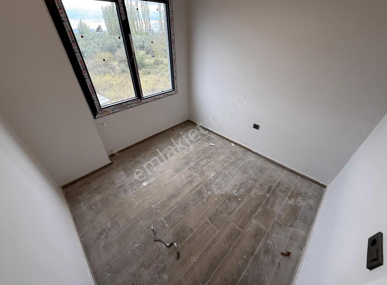 Parla'dan Zeytinlide Yüksek Giriş Sıfır Ön Cephe 2+1 Daire - Görsel 13
