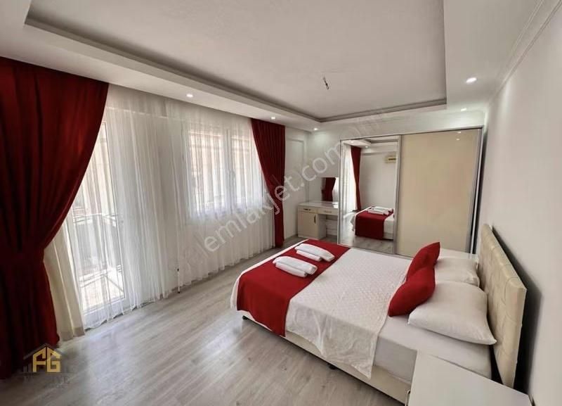Akarca Mahallesinde Eşyalı Kiralık 1+1 Daire - Görsel 2
