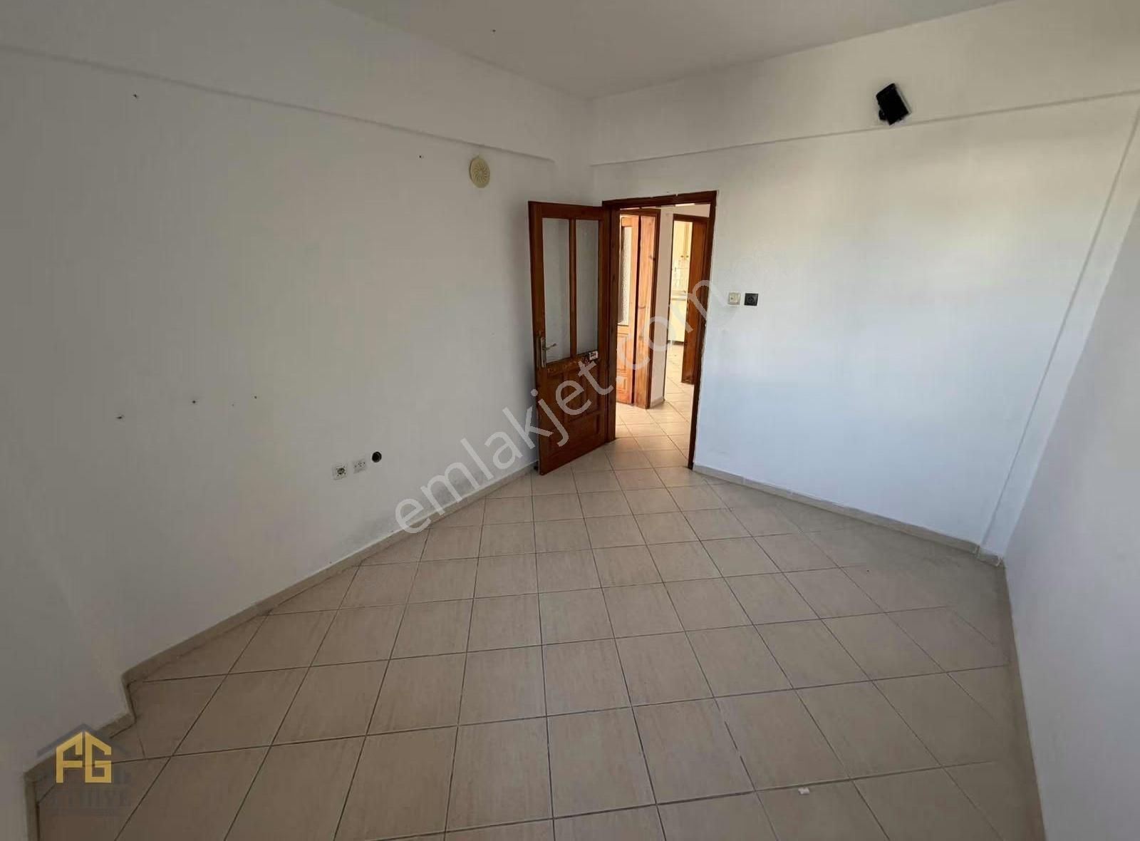 Tuzla Mahallesinde Eşyasız 3+1 Kiralık Daire - Görsel 7