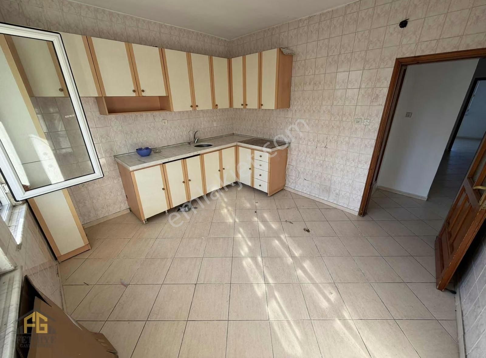 Tuzla Mahallesinde Eşyasız 3+1 Kiralık Daire - Görsel 5