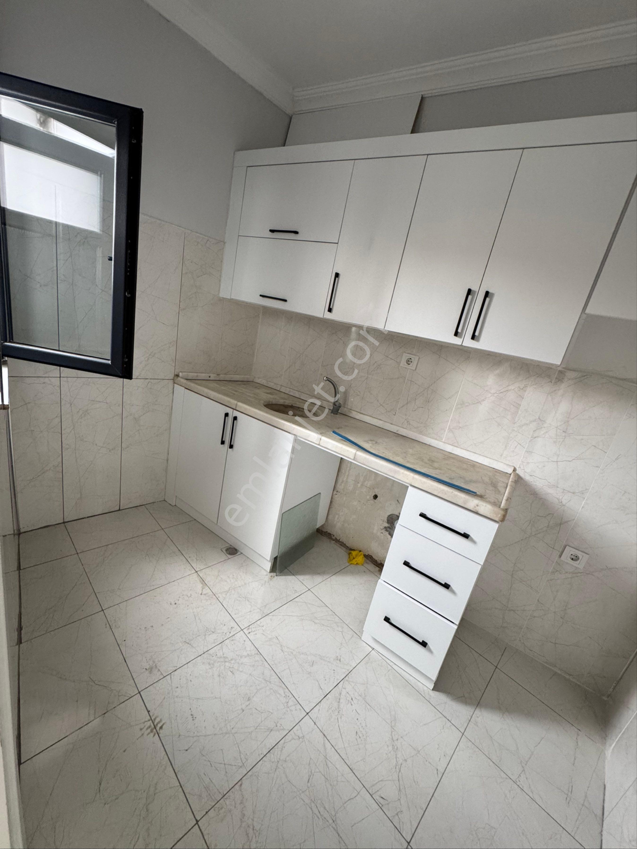 Akören İlçe Merkezinde Komple Satılık 5 Dükkan 3 Daire - Görsel 19