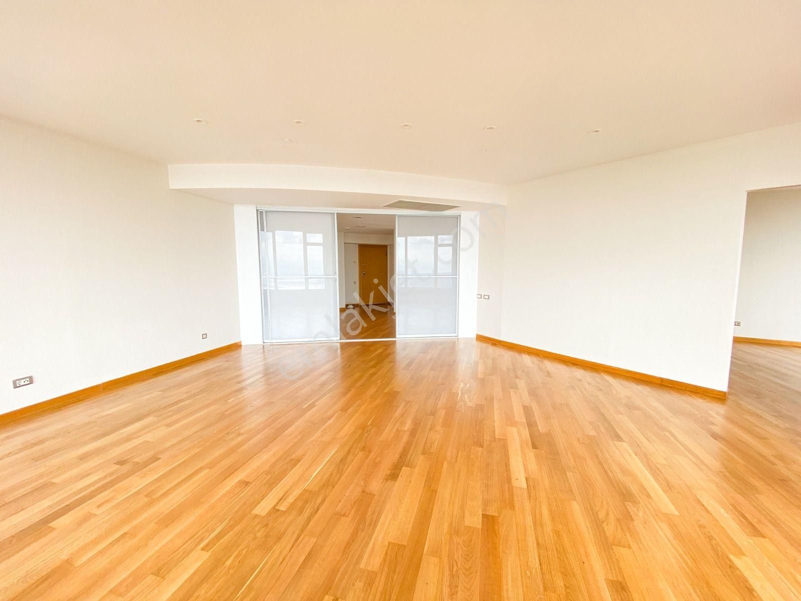 Şişli Plaza Kiralık Muhteşem Manzara Tam Kat 5+1 Daire - Görsel 8