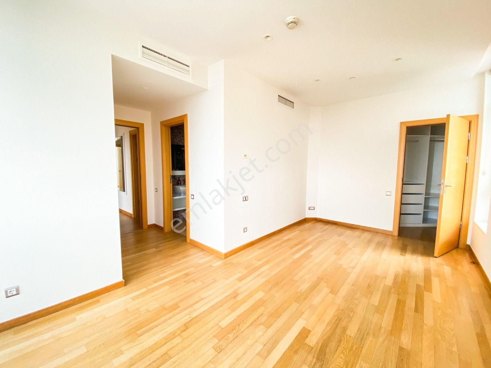 Şişli Plaza Kiralık Muhteşem Manzara Tam Kat 5+1 Daire - Görsel 25