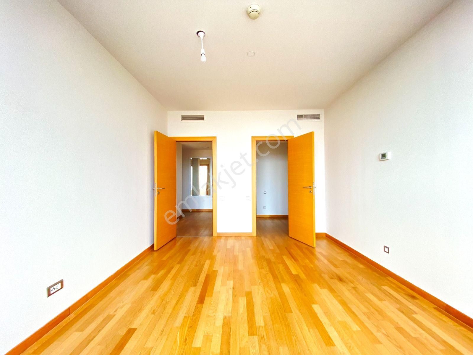 Şişli Plaza Kiralık Muhteşem Manzara Tam Kat 5+1 Daire - Görsel 22