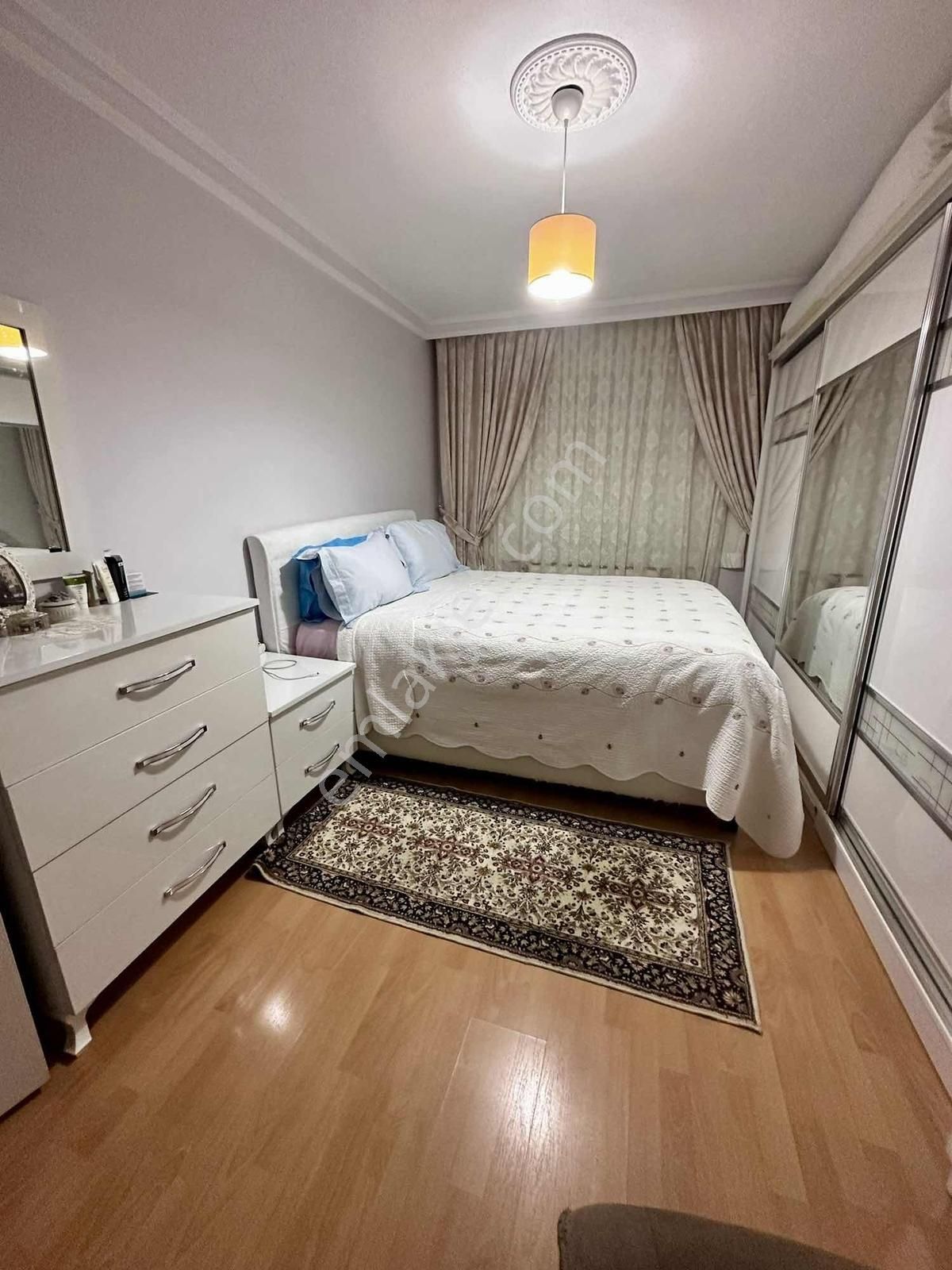 Alsancakta Harika Konumda 2+1 Masrafsız Satılık Daire - Görsel 2