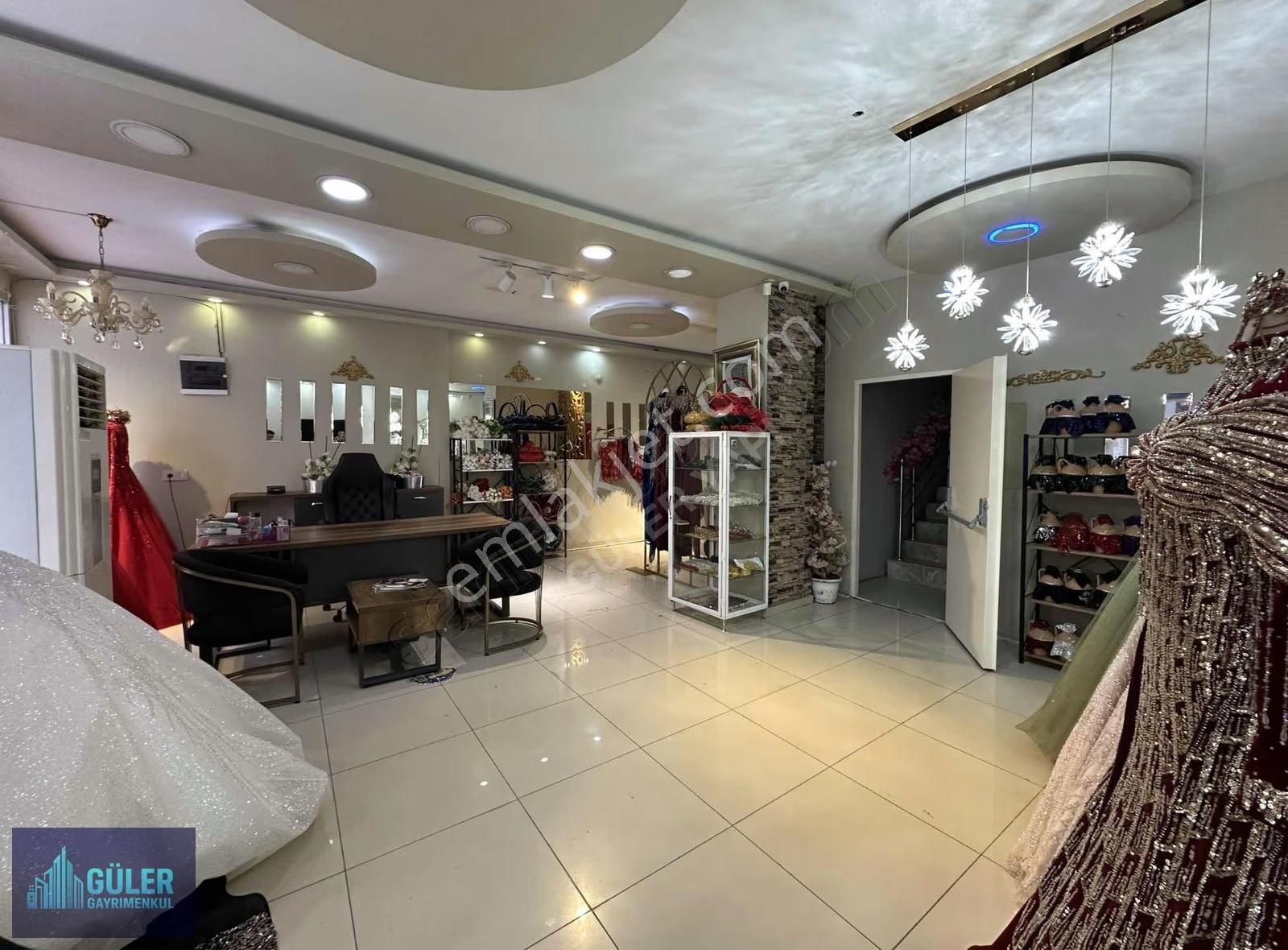 Güler'den Devren Kiralık 3 Katlı Kuaför - Görsel 13