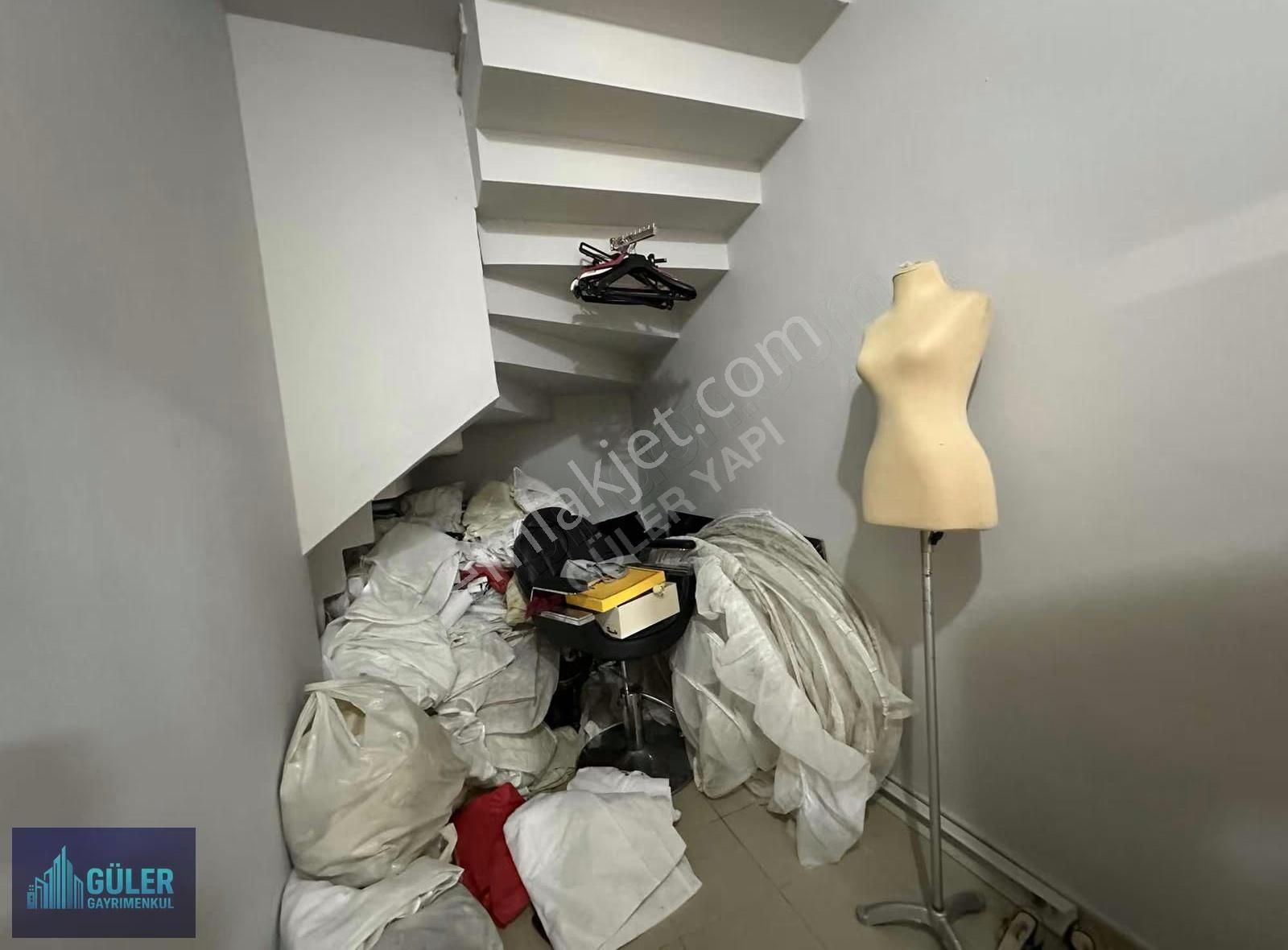 Güler'den Devren Kiralık 3 Katlı Kuaför - Görsel 27