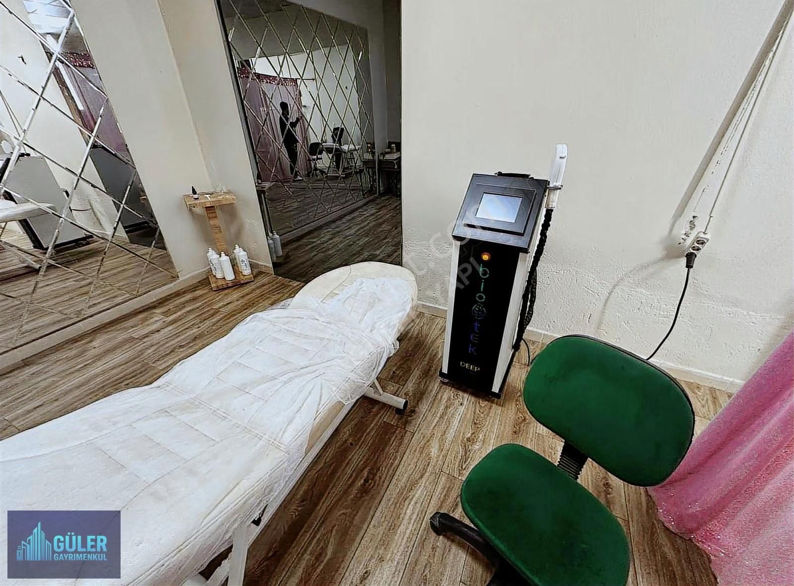 Güler'den Devren Kiralık 3 Katlı Kuaför - Görsel 29