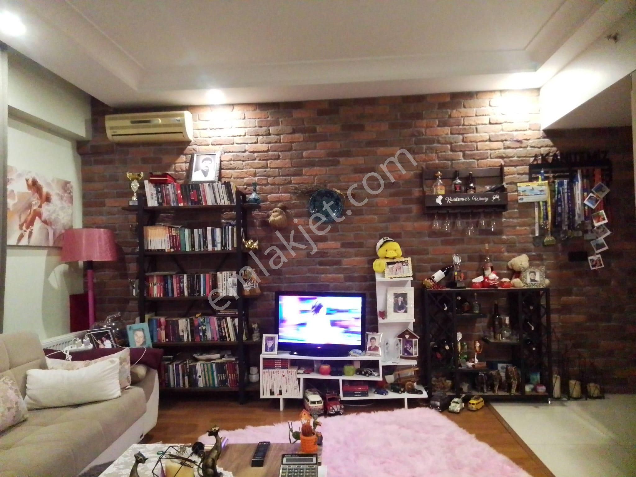 Beylikdüzü Barış Mahallesi Rezidans'ta 2+1 Amerikan Mutfaklı Bakımlı Satılık Daire - Görsel 3