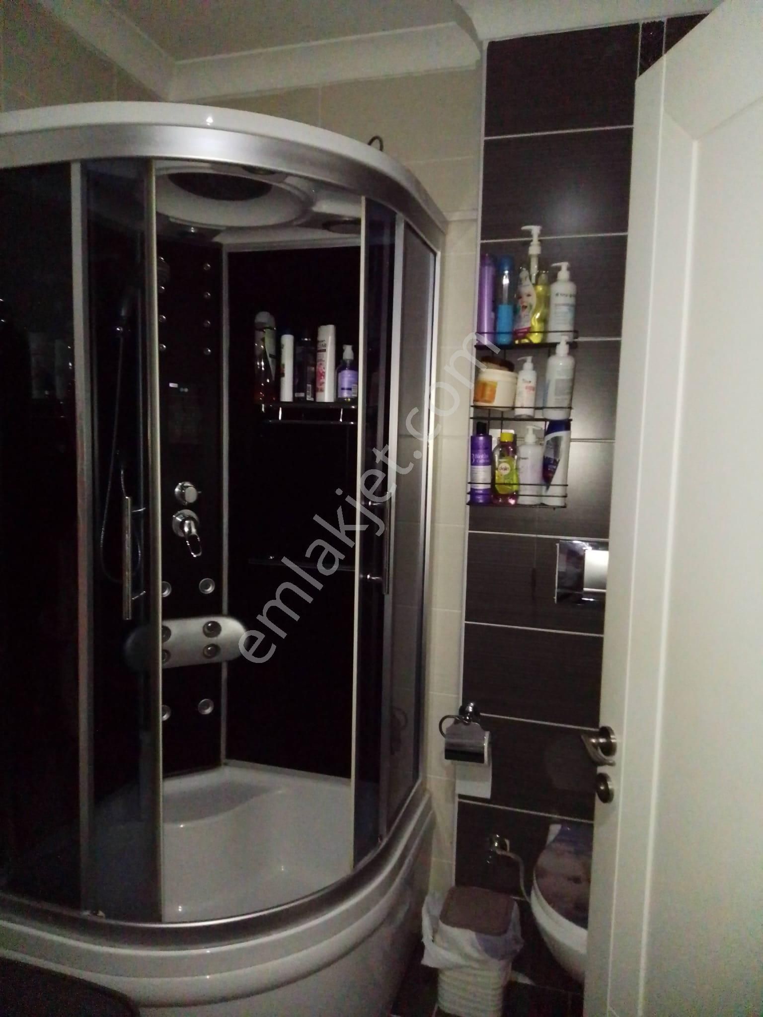 Beylikdüzü Barış Mahallesi Rezidans'ta 2+1 Amerikan Mutfaklı Bakımlı Satılık Daire - Görsel 11