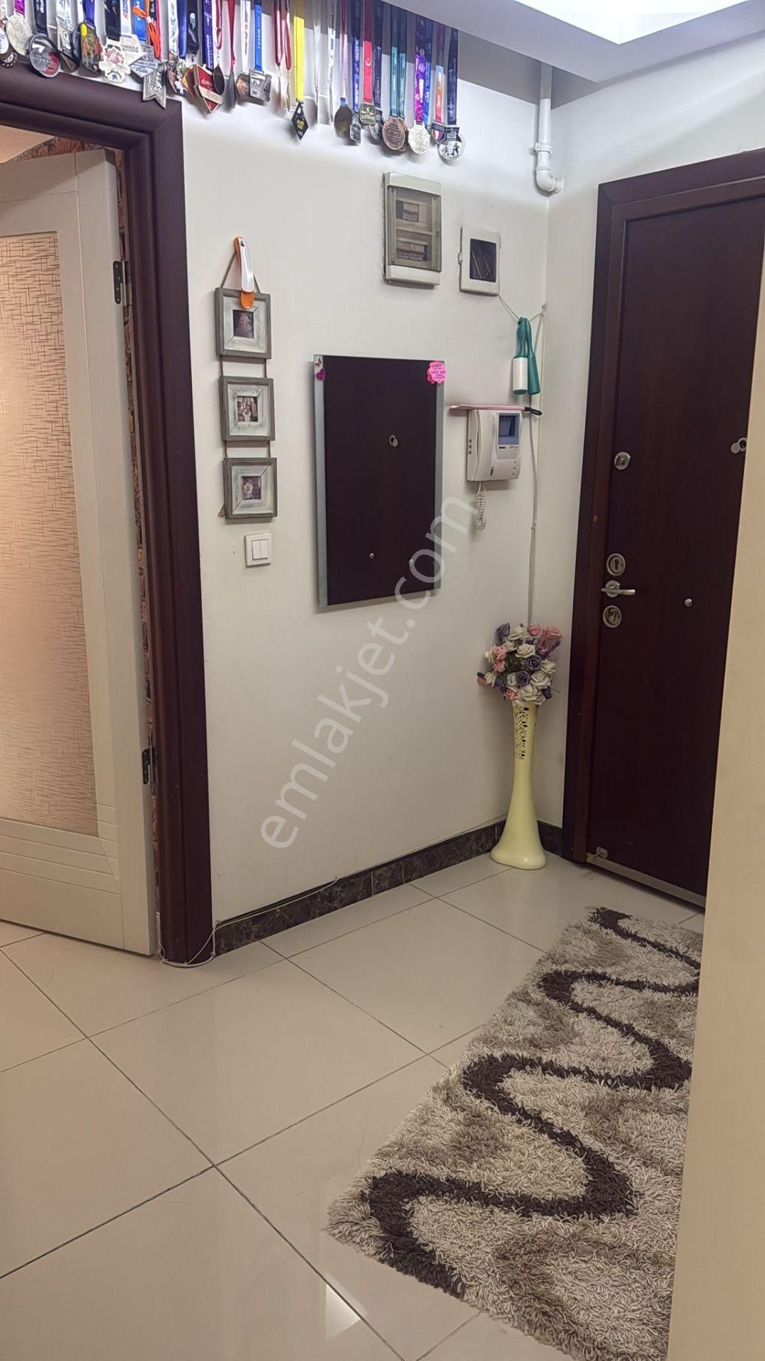 Beylikdüzü Barış Mahallesi Rezidans'ta 2+1 Amerikan Mutfaklı Bakımlı Satılık Daire - Görsel 12