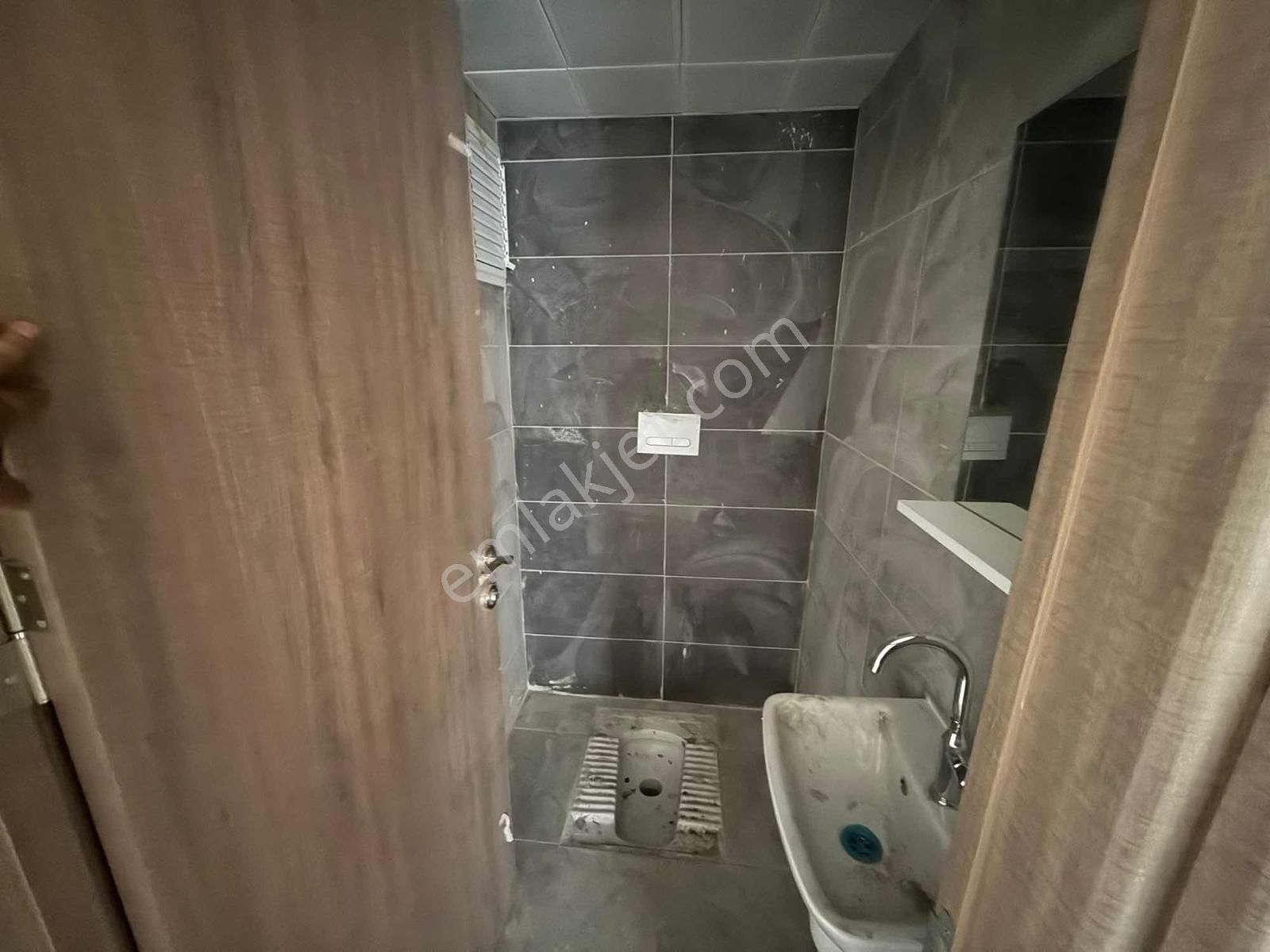 Anka Emlak'dan Part+okul+ticaret Merkezi + Dibinde Kiralık Manza - Görsel 18