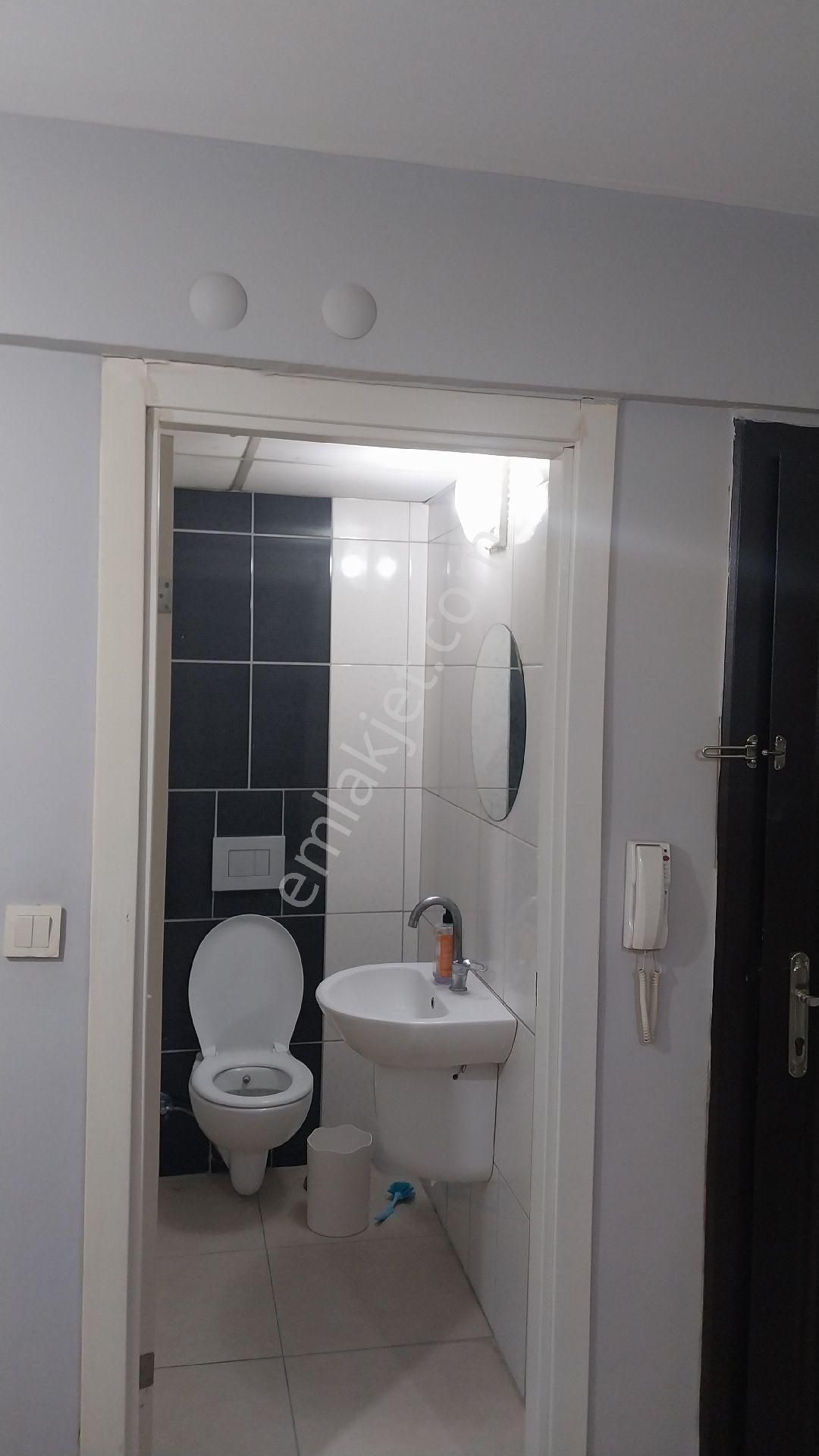 Aydın Efeler Zafer Mahallesinde Asansörlü Kiralık 1+1 Eşyalı - Görsel 26