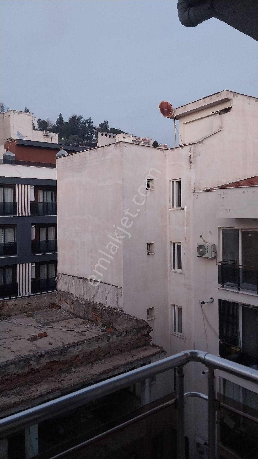 Aydın Efeler Zafer Mahallesinde Asansörlü Kiralık 1+1 Eşyalı - Görsel 19