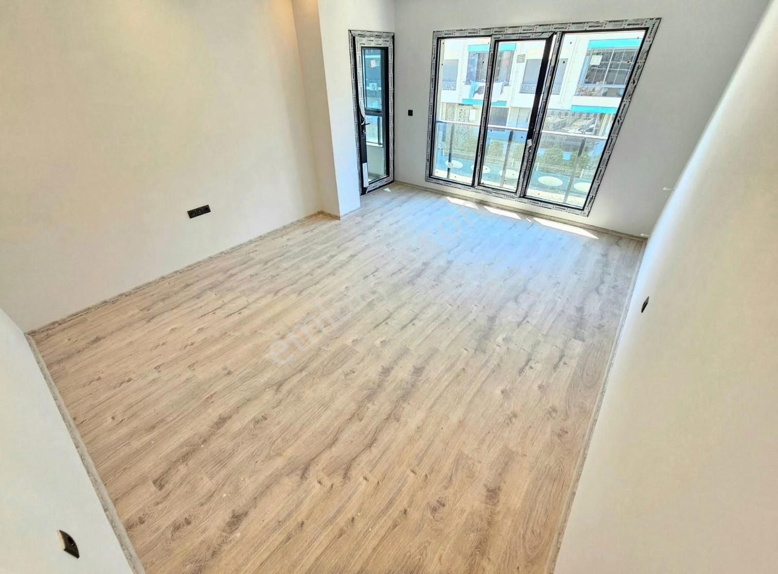 Parla'dan Mükemmel Konumda Ebeveyn Banyolu 2+1 Ayrı Mutfak Daire - Görsel 26