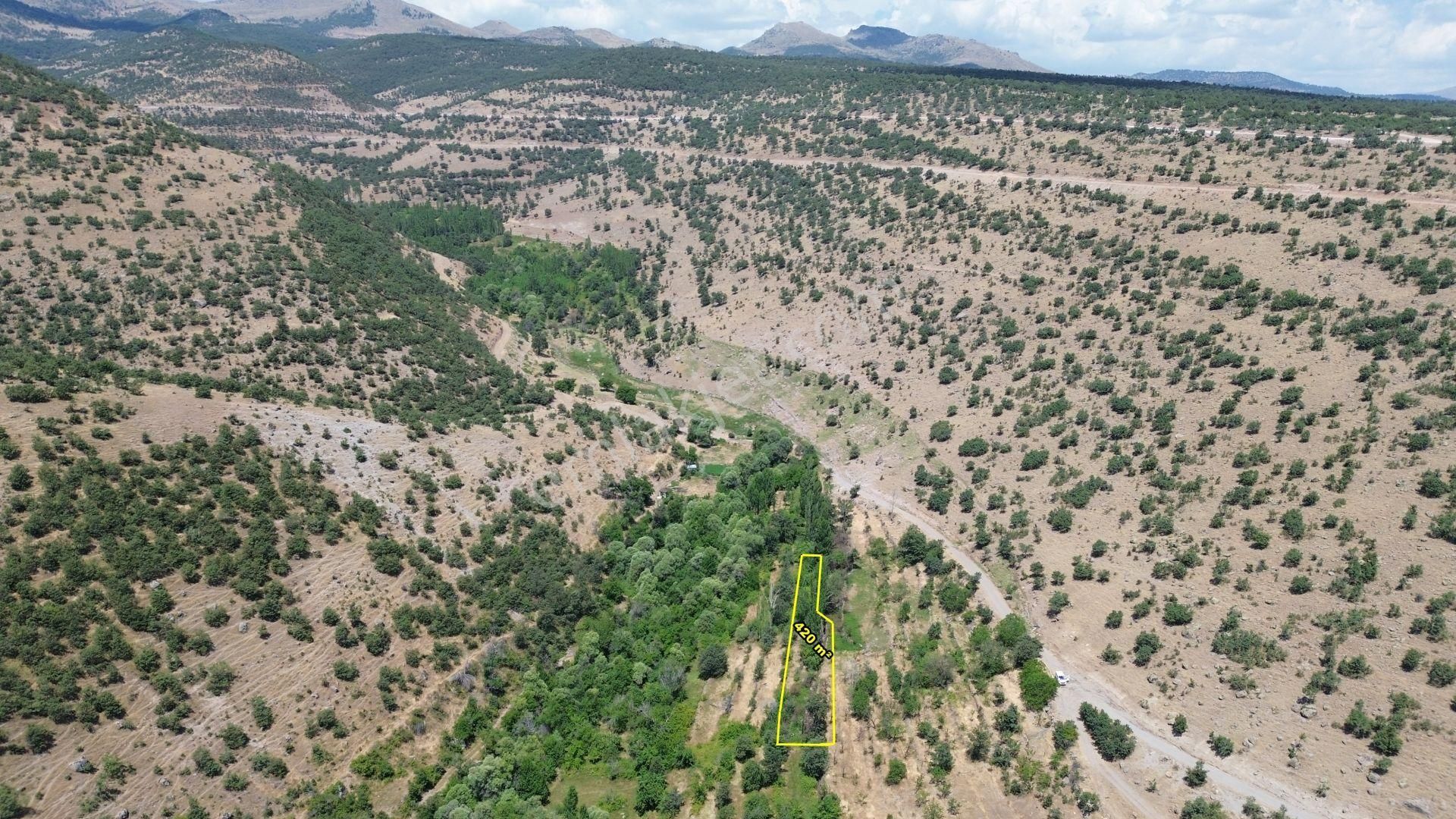 Yeşildere De Yeşillikler İçerisinde 420 M2 Bahçe