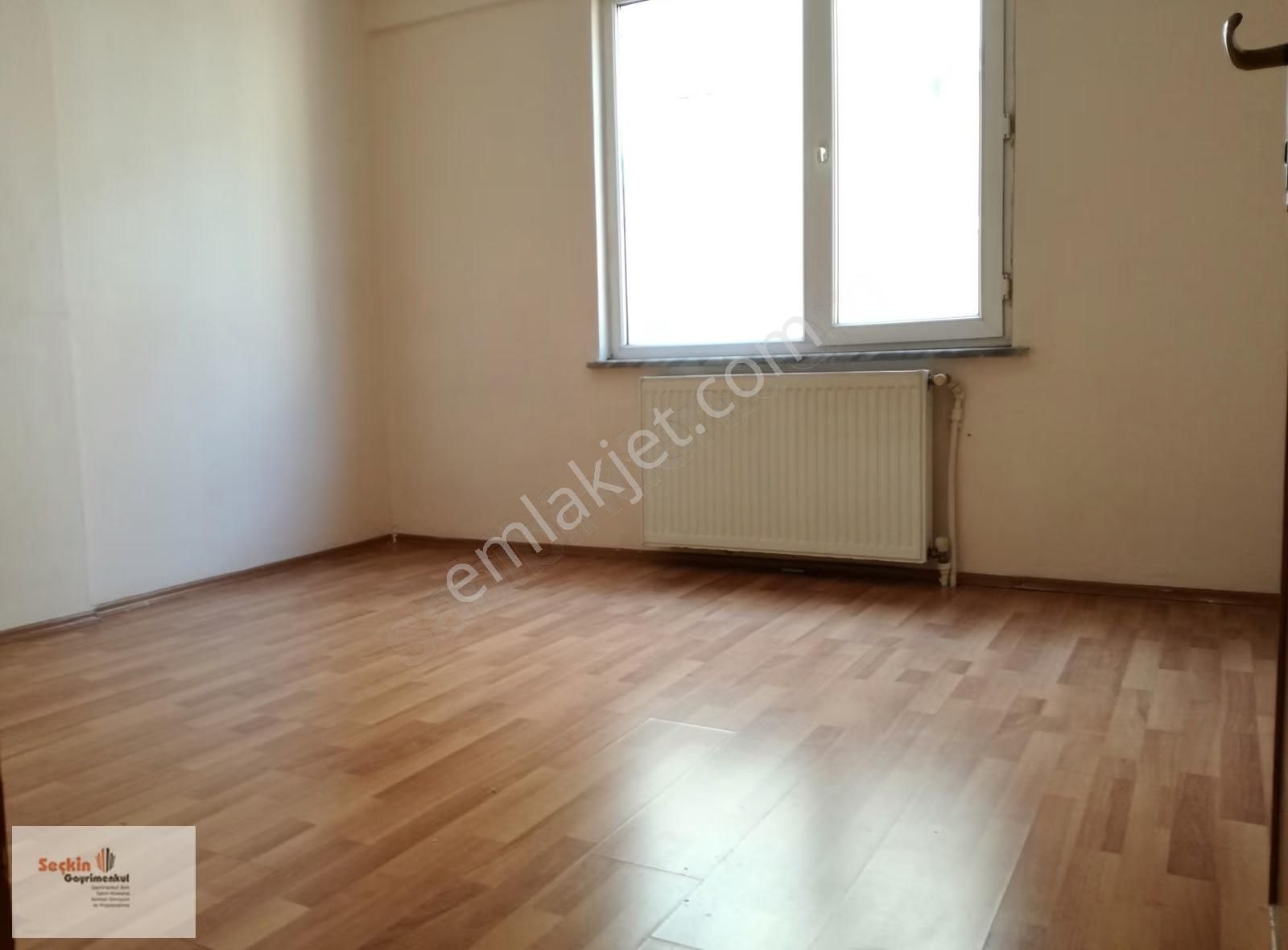 Maltepe Zümrütevlerde 3+1 3 Kat Site İçerisinde 120m2 - Görsel 8