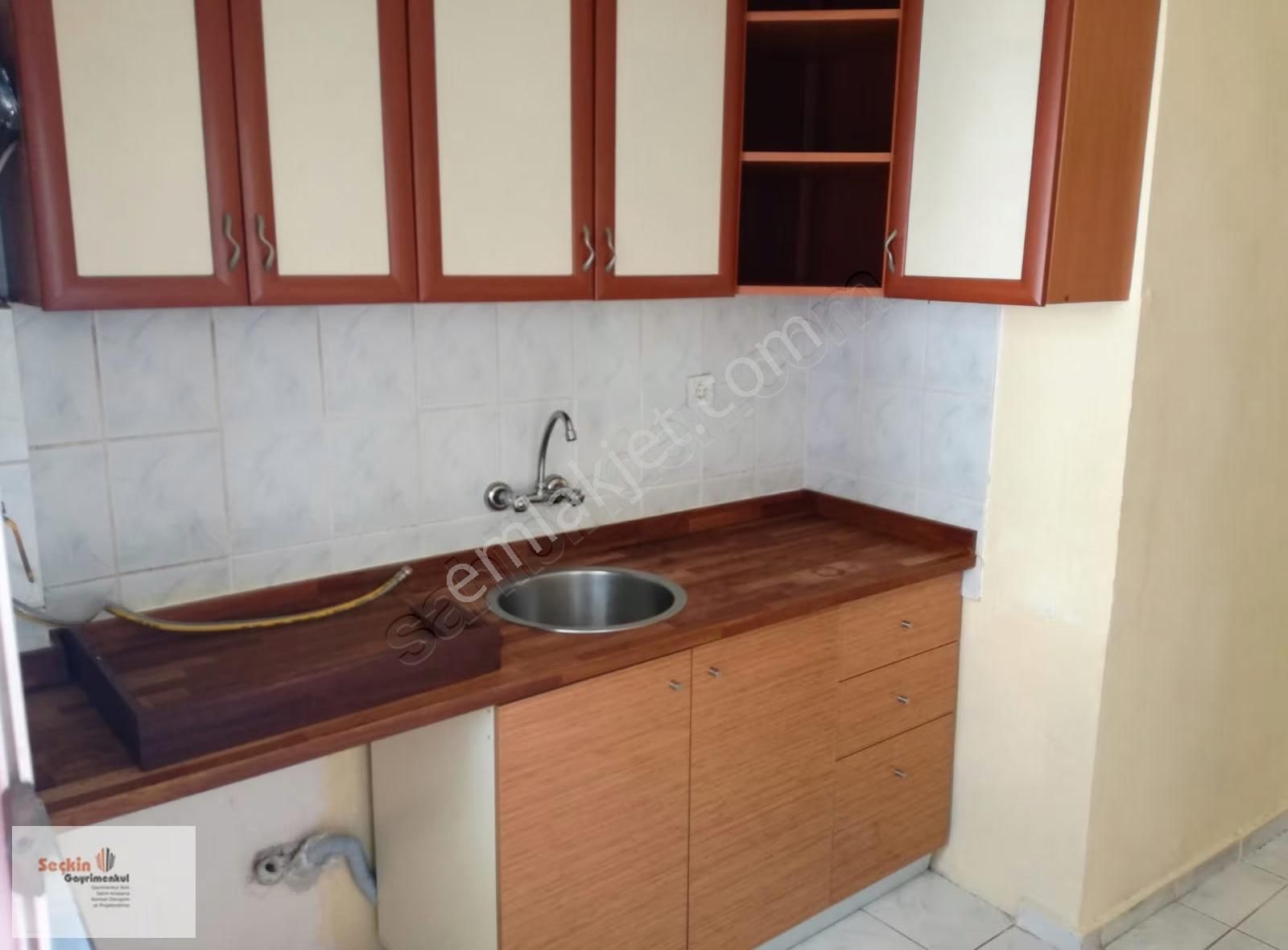 Maltepe Zümrütevlerde 3+1 3 Kat Site İçerisinde 120m2 - Görsel 12