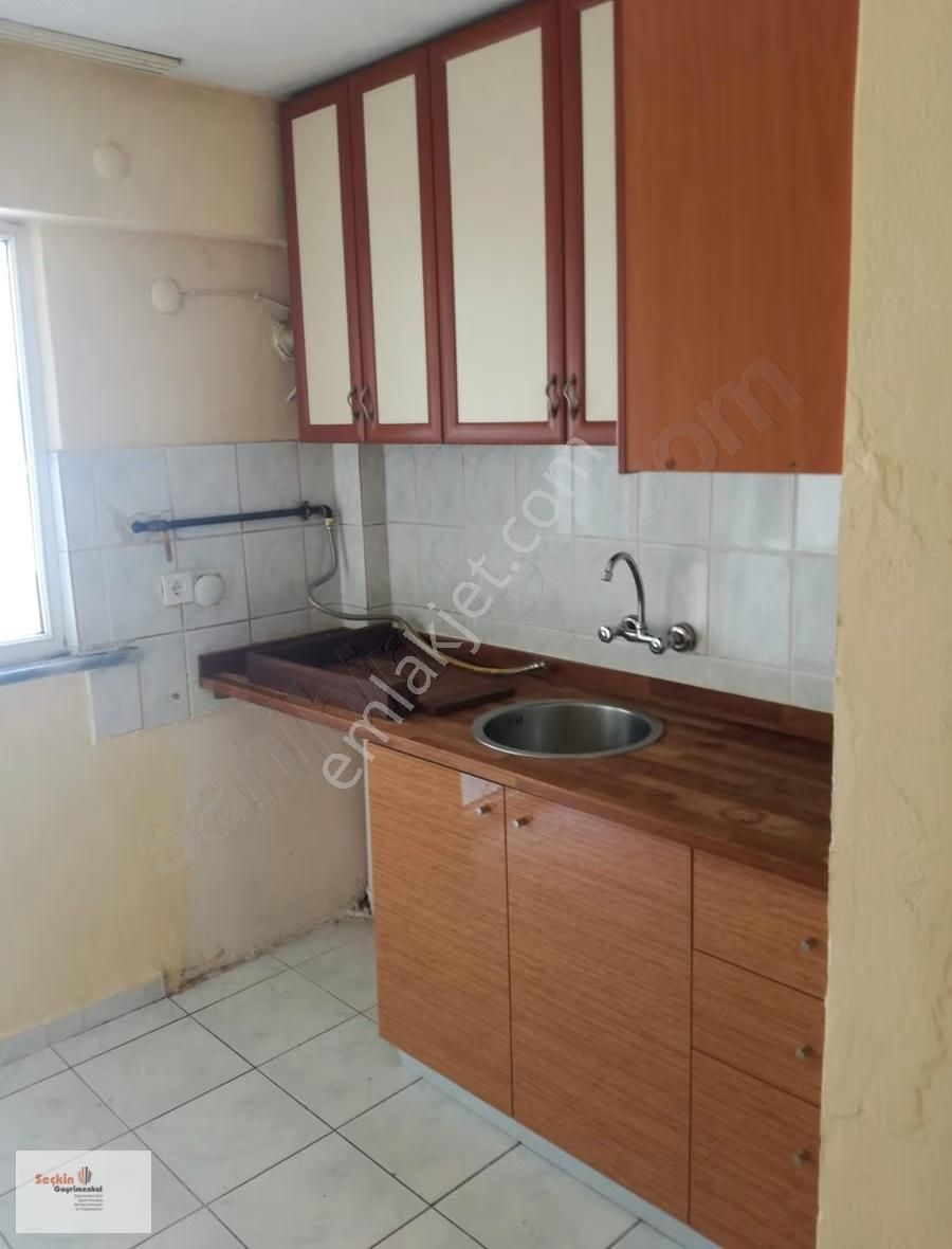 Maltepe Zümrütevlerde 3+1 3 Kat Site İçerisinde 120m2 - Görsel 21