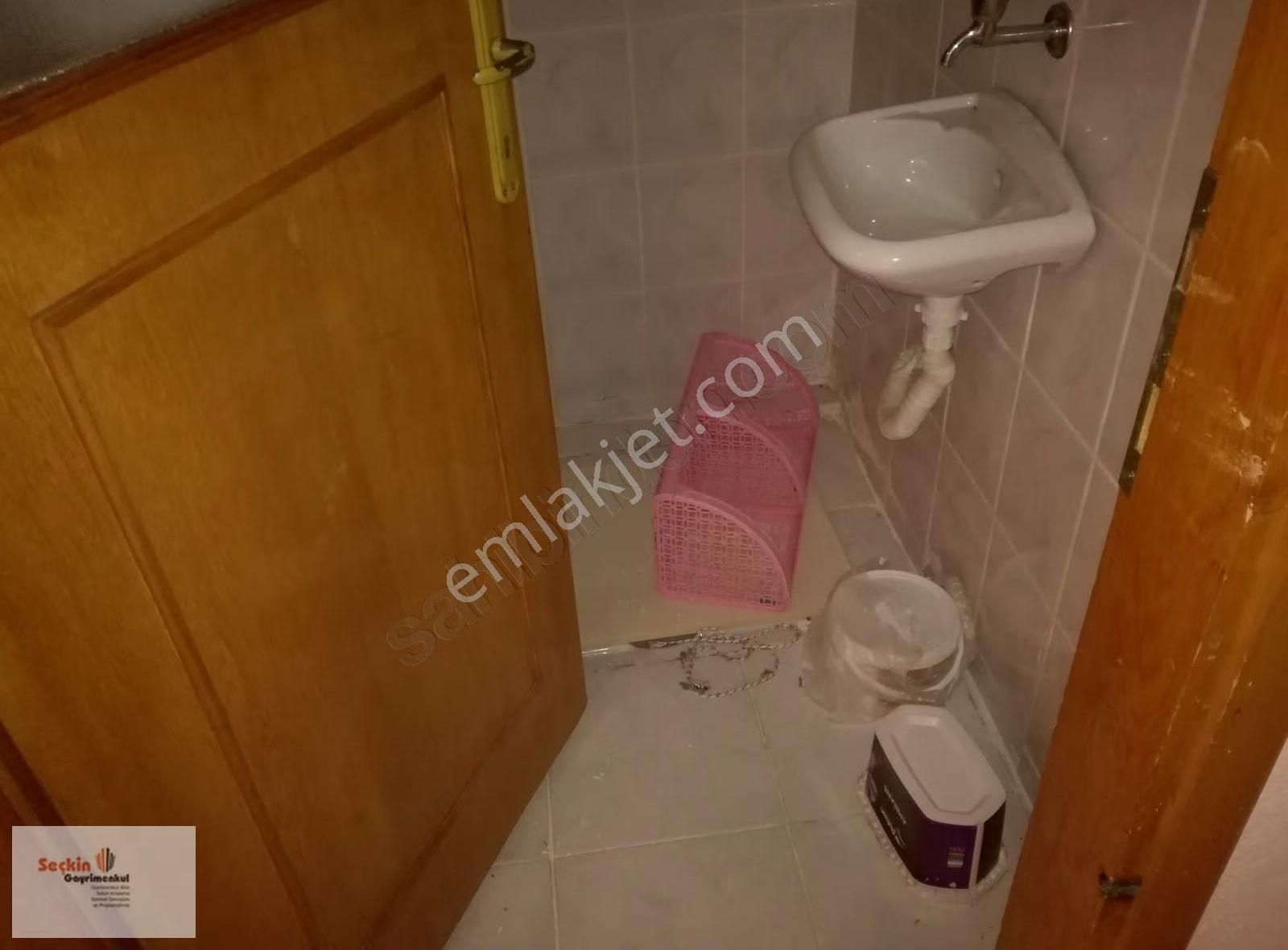 Maltepe Zümrütevlerde 3+1 3 Kat Site İçerisinde 120m2 - Görsel 7