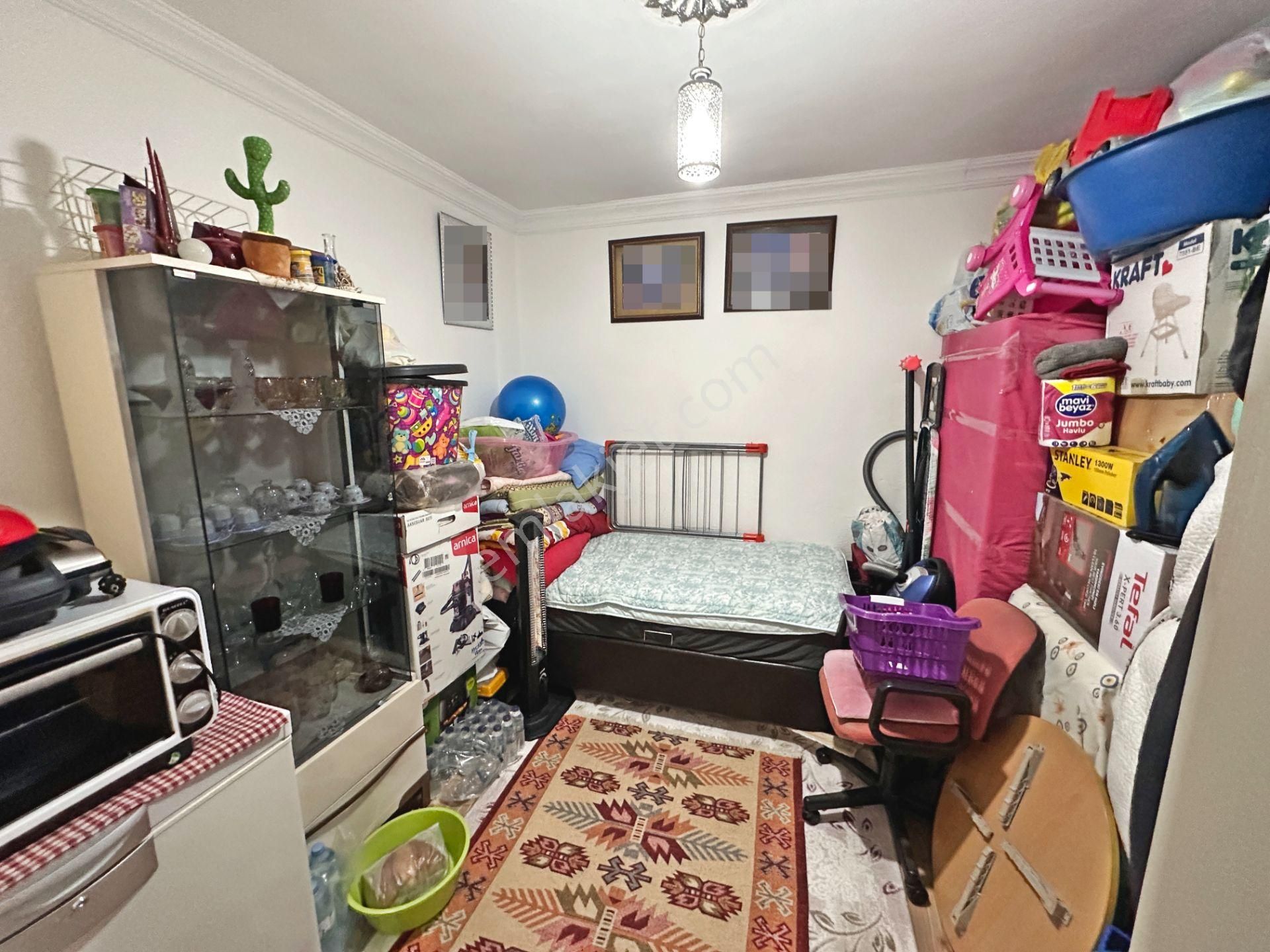 Şafaktepe Mahallesinde Ara Katta 3+1 Satılık Daire - Görsel 8