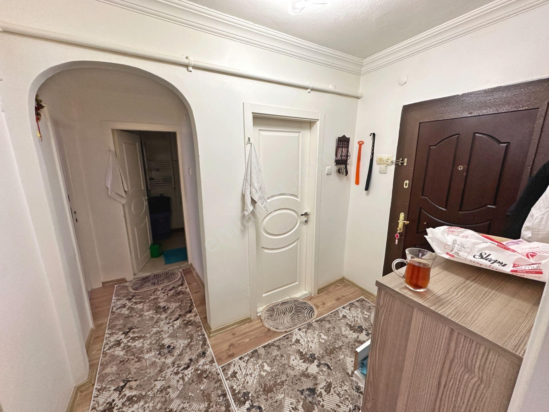 Şafaktepe Mahallesinde Ara Katta 3+1 Satılık Daire - Görsel 23