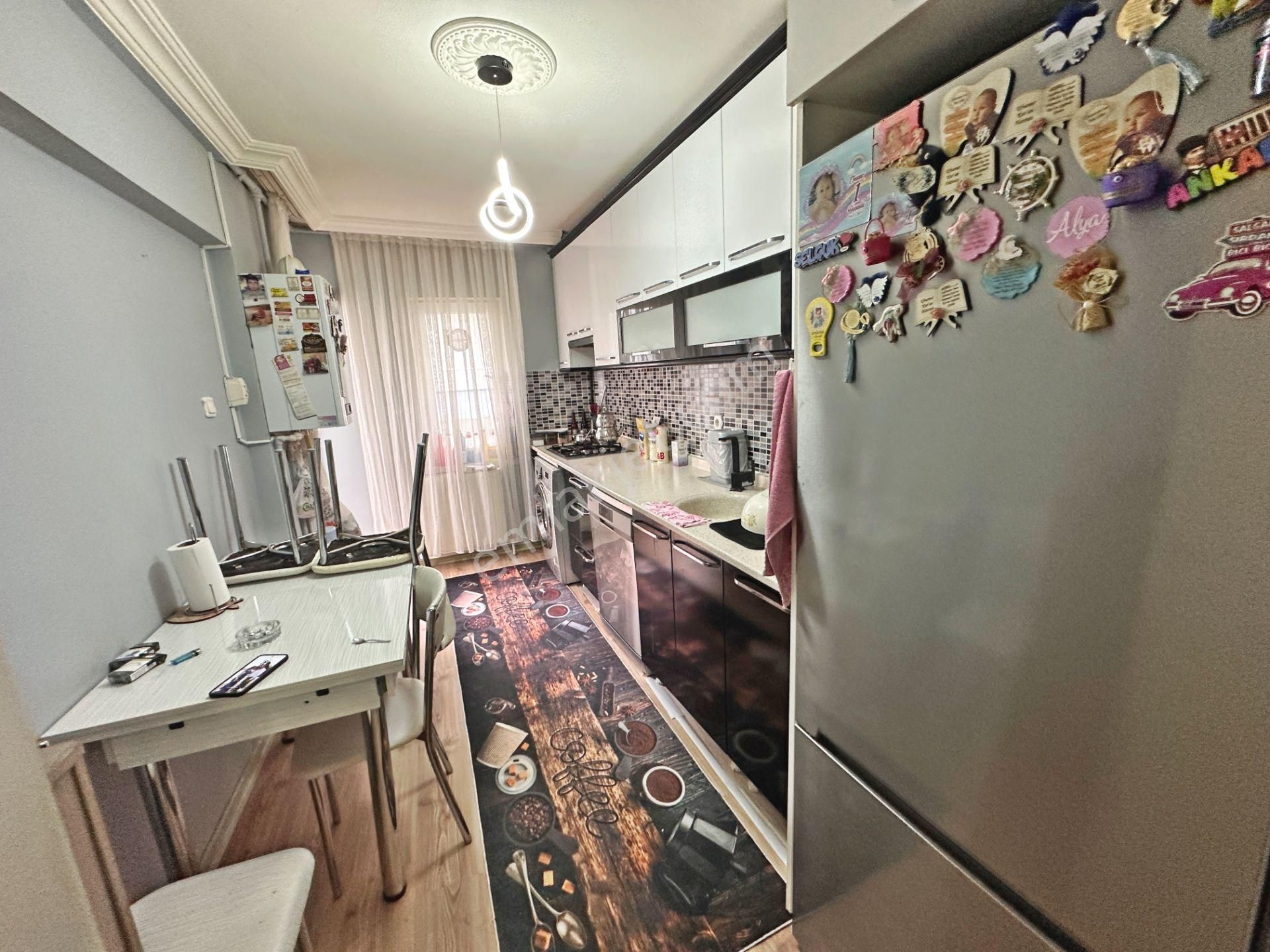 Şafaktepe Mahallesinde Ara Katta 3+1 Satılık Daire - Görsel 10