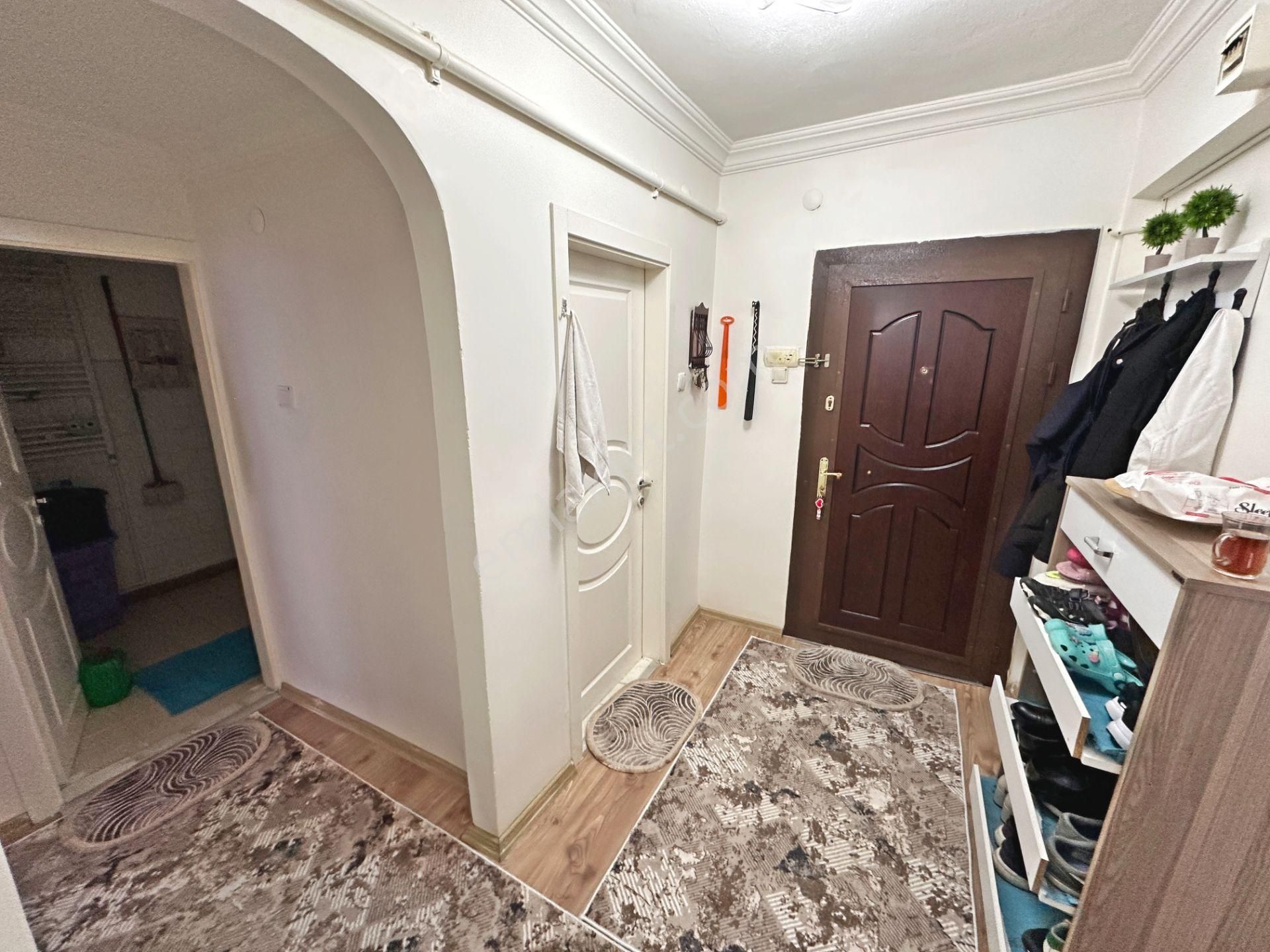 Şafaktepe Mahallesinde Ara Katta 3+1 Satılık Daire - Görsel 25