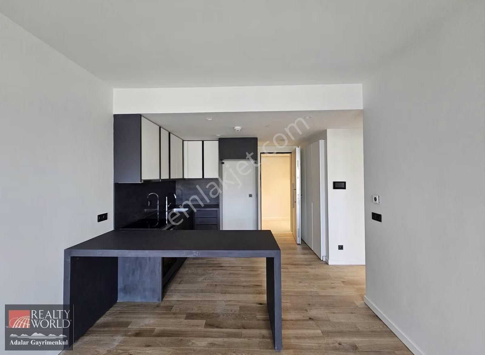 Cihan Albayrak' Tan Maltepe Tablo Adalar' Da Satılık 1+1 Daire - Görsel 5