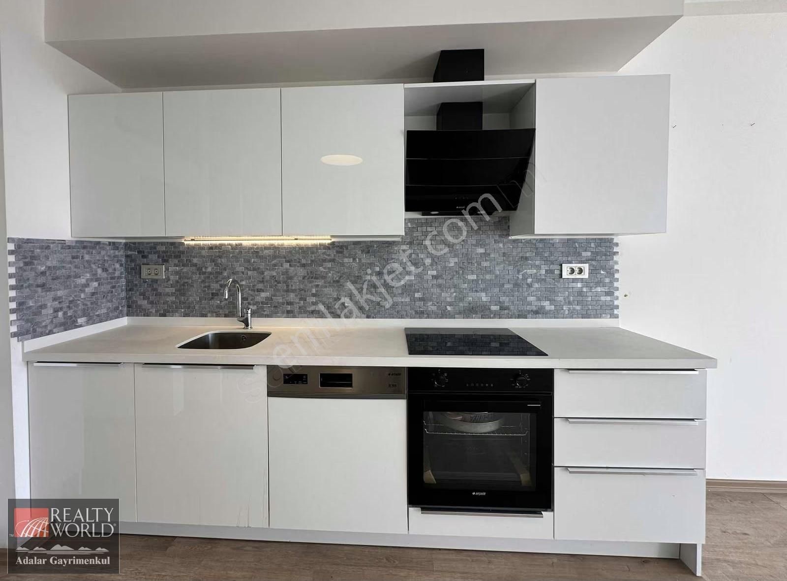 E5 Metro Durağında Ofis-büyük Tip 1+1, 82 M2-propa Vista Kartal - Görsel 20