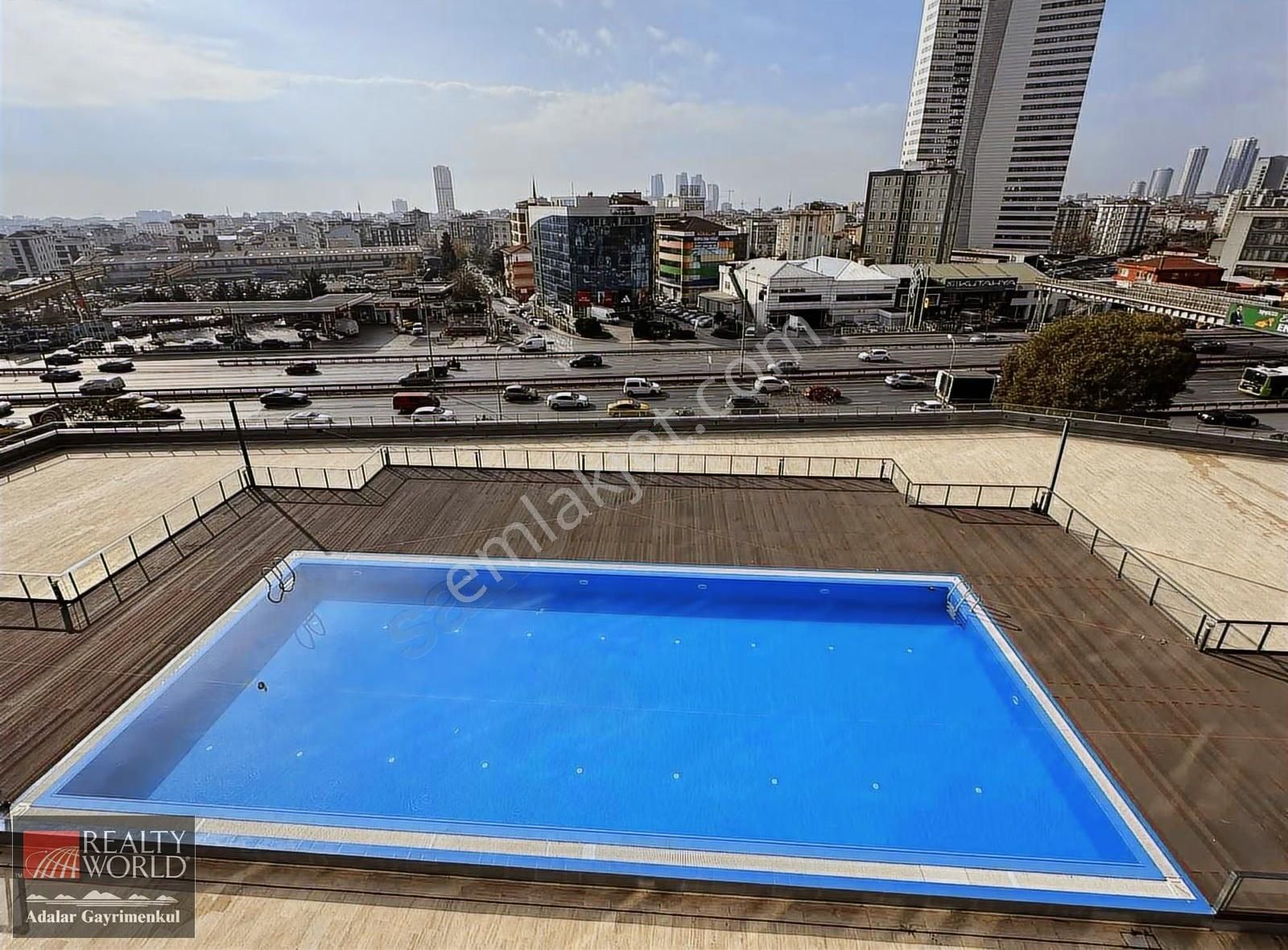 E5 Metro Durağında Ofis-büyük Tip 1+1, 82 M2-propa Vista Kartal