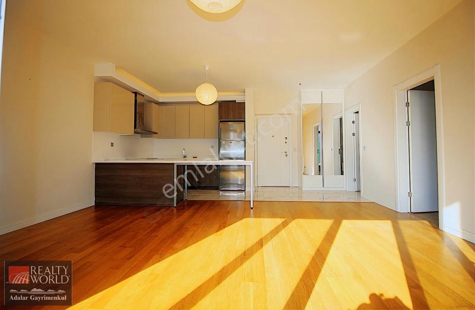 Nusret Çalpan Narlife Sitesi B1 Blok Oturuma Hazır 1+1 Satılık - Görsel 4