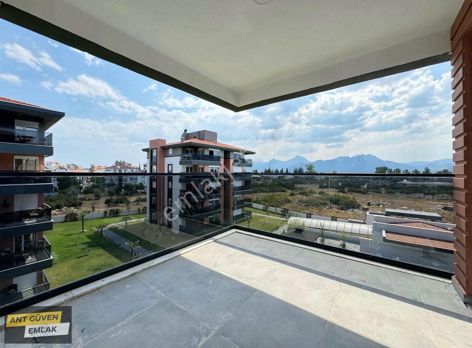 Yeniköyde Site İçinde Kapalı Otoparklı Havuzlu Y. Isıtmalı Daire - Görsel 26