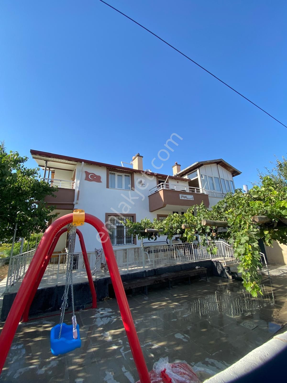 Alakova Mahallesinde Süper Konumda 2 Katlı Müstakil Ev - Görsel 15