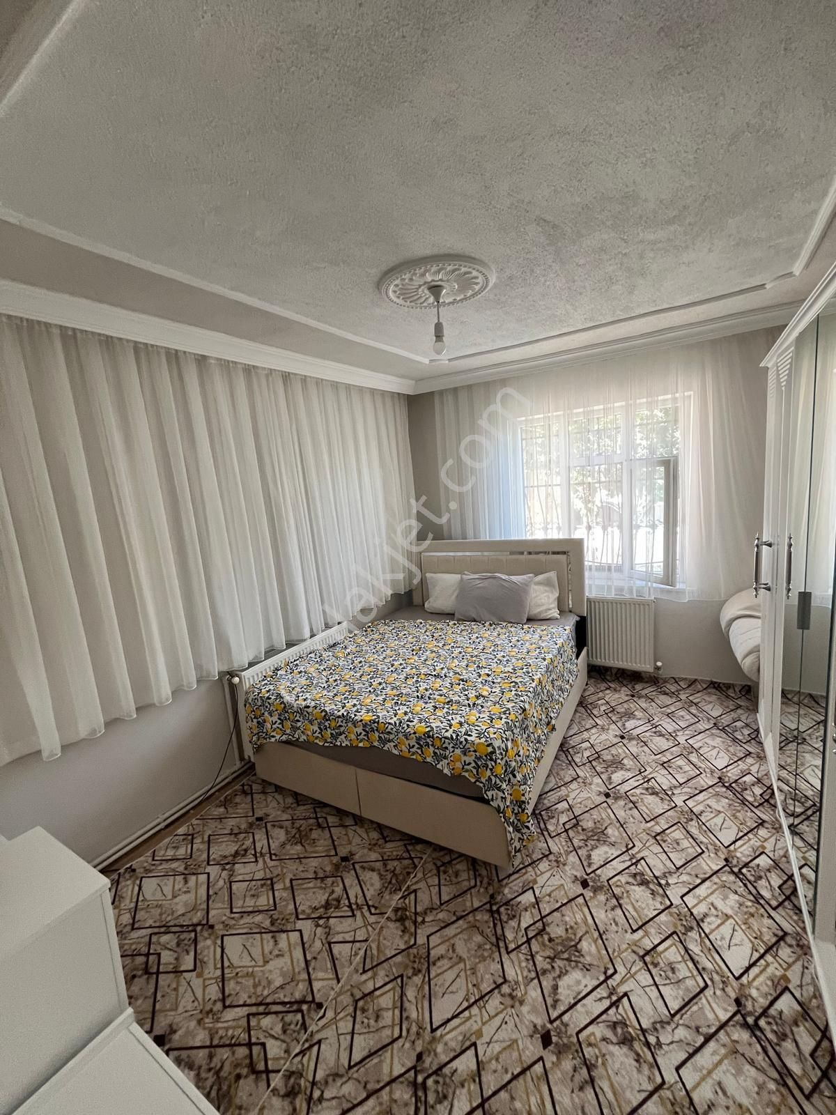 Alakova Mahallesinde Süper Konumda 2 Katlı Müstakil Ev - Görsel 7