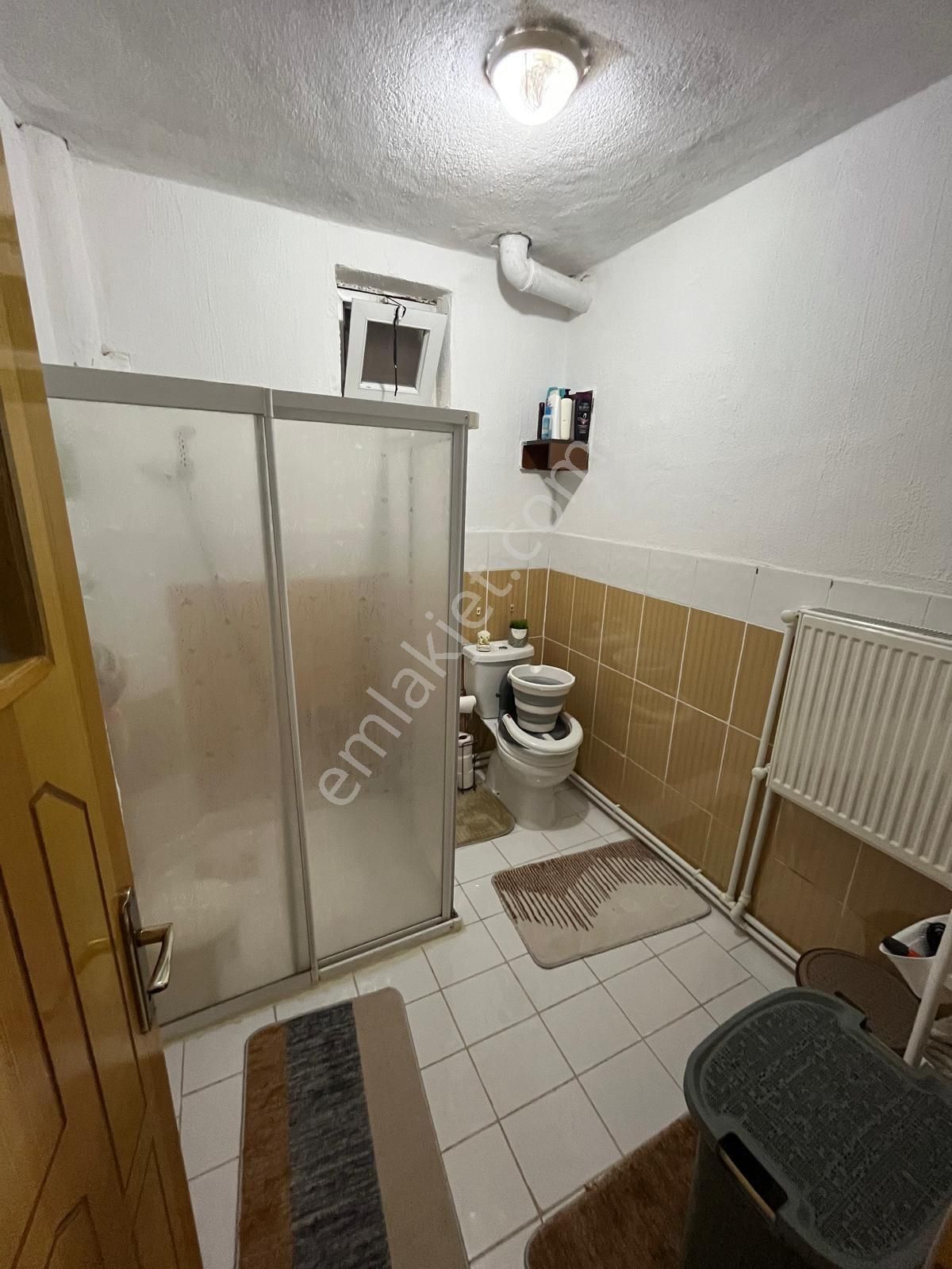 Alakova Mahallesinde Süper Konumda 2 Katlı Müstakil Ev - Görsel 8