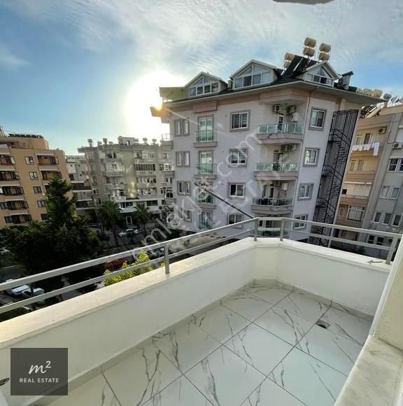 Alanya Merkez Saray 2+1 Eşyalı Satılık Daire - Görsel 15