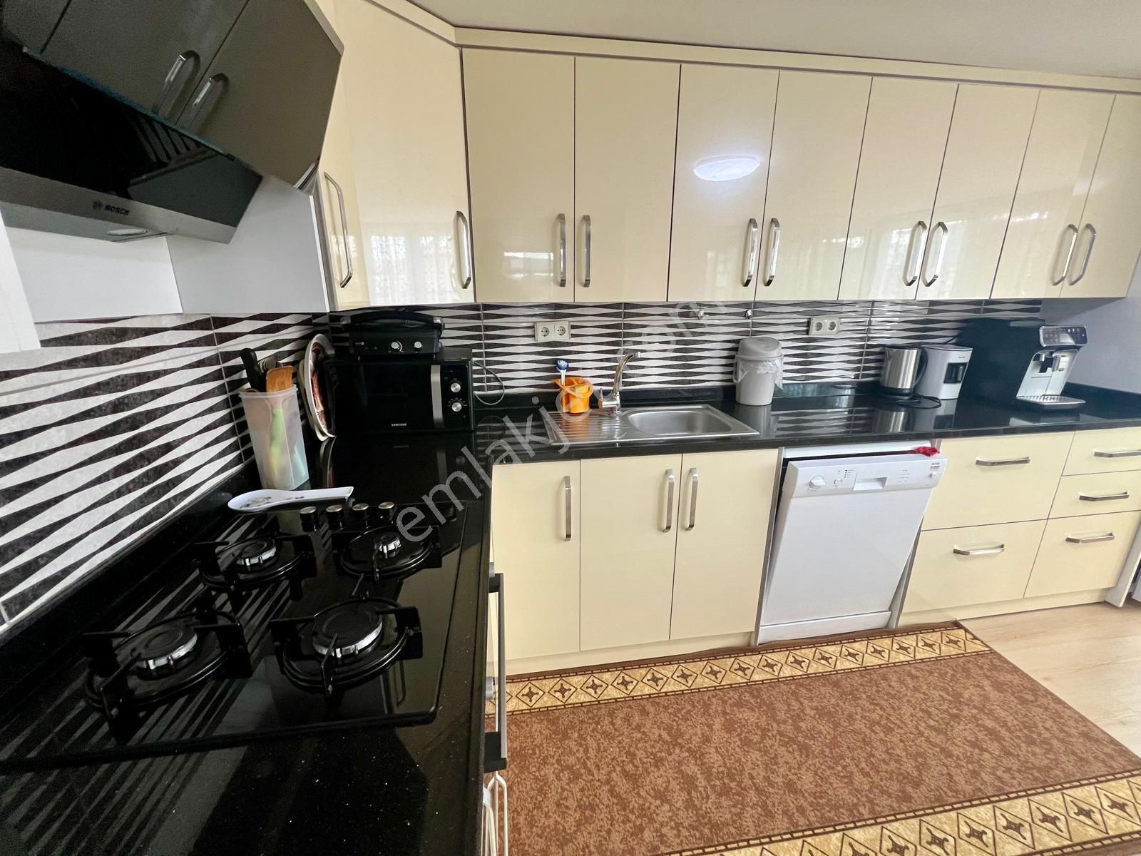 Akçay Aras Emlaktan Altınkumda Denize 250 M.2+1 Dubleks Daire - Görsel 8