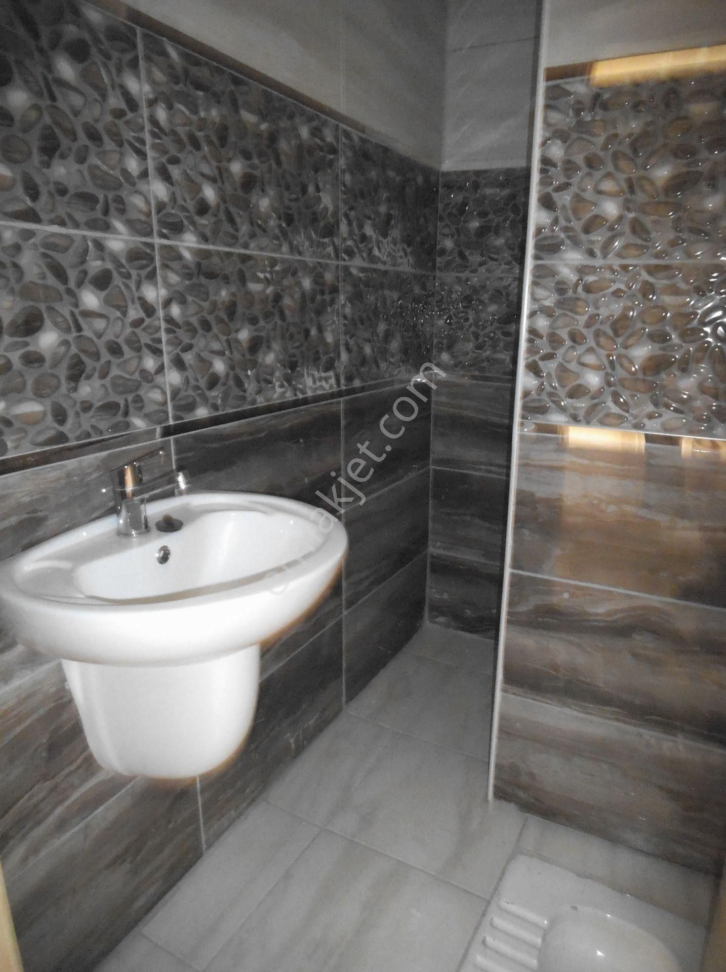 Metro Ve Çocuk Hastanesi Yakını, Merkezi Lokasyonda Kiralık 3+1 - Görsel 9