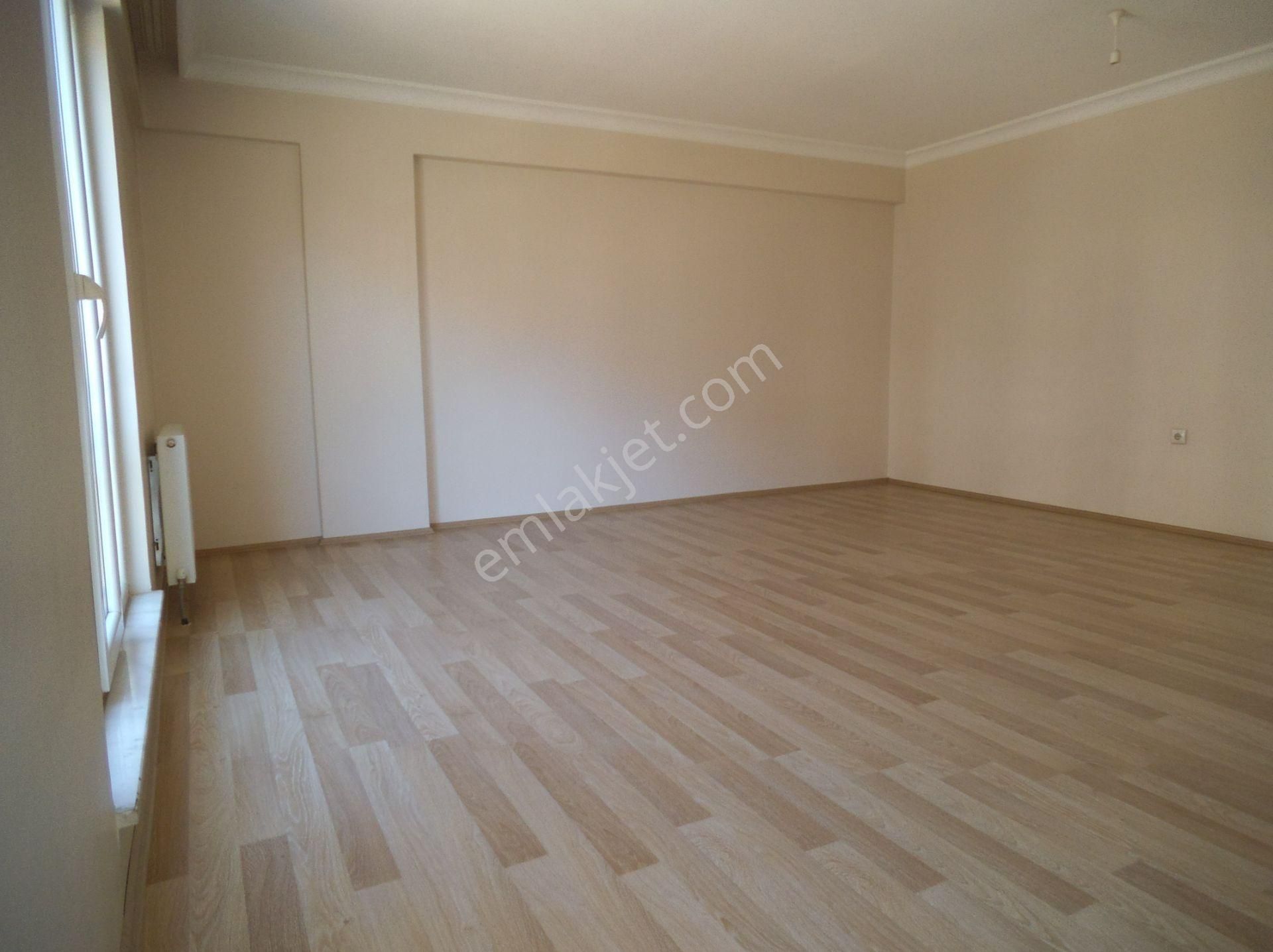 Metro Ve Çocuk Hastanesi Yakını, Merkezi Lokasyonda Kiralık 3+1 - Görsel 4