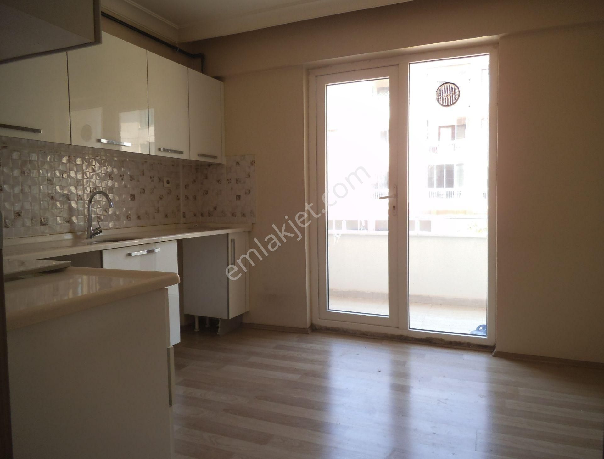 Metro Ve Çocuk Hastanesi Yakını, Merkezi Lokasyonda Kiralık 3+1 - Görsel 19