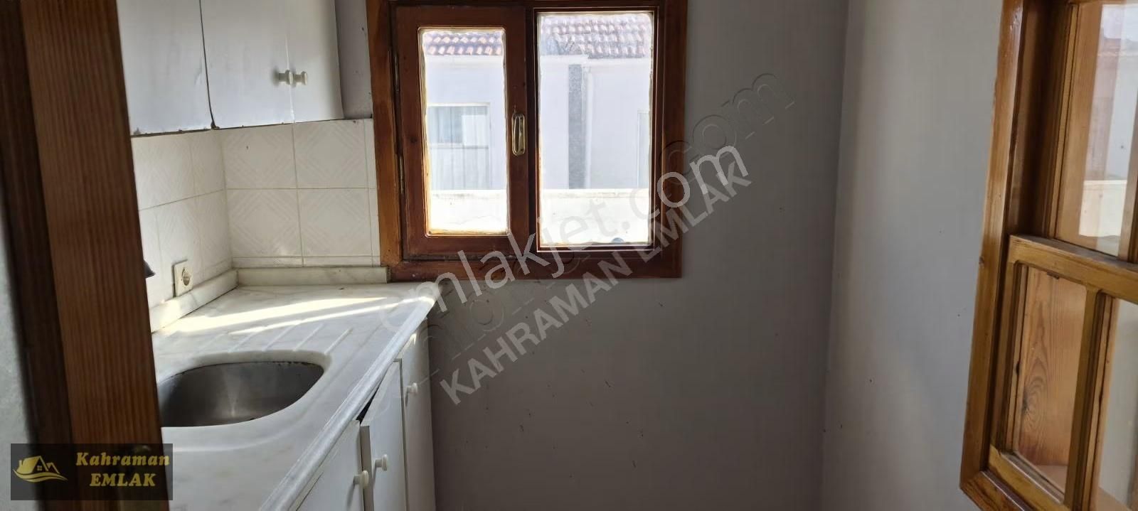 Çınarcık Sahilde 5+2 Asansörlü Dublex