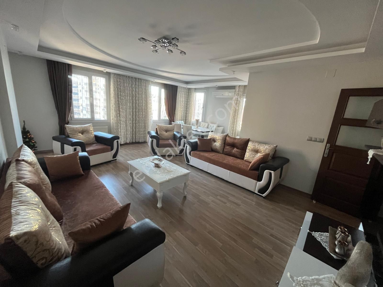 Güzelyalı Sosyete Pazarı Civarında Ultra Lüks Doğalgazlı Geniş Daire 3+1+kiler !!! - Görsel 6